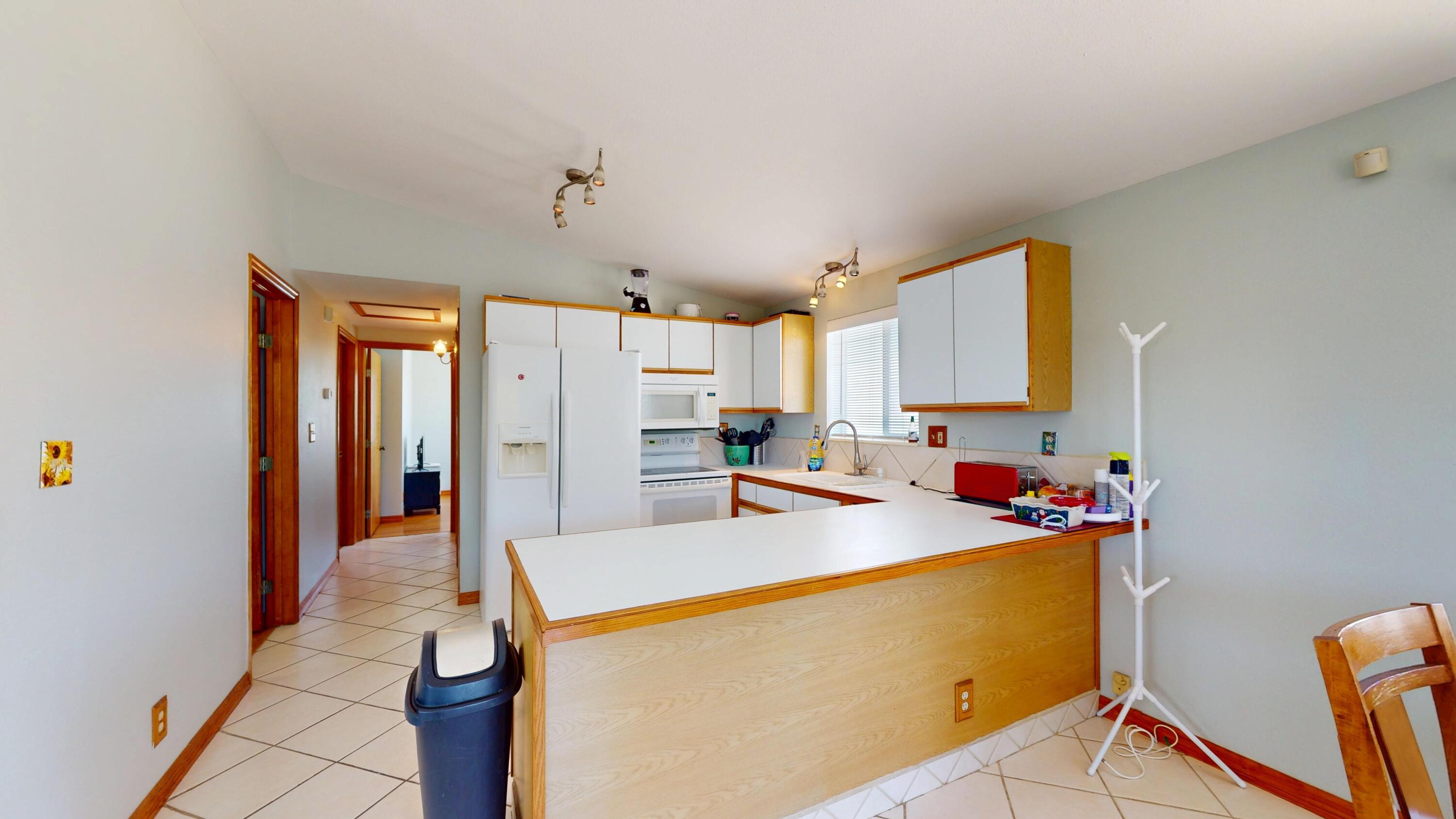 31171 Avenue H Property Photo 4