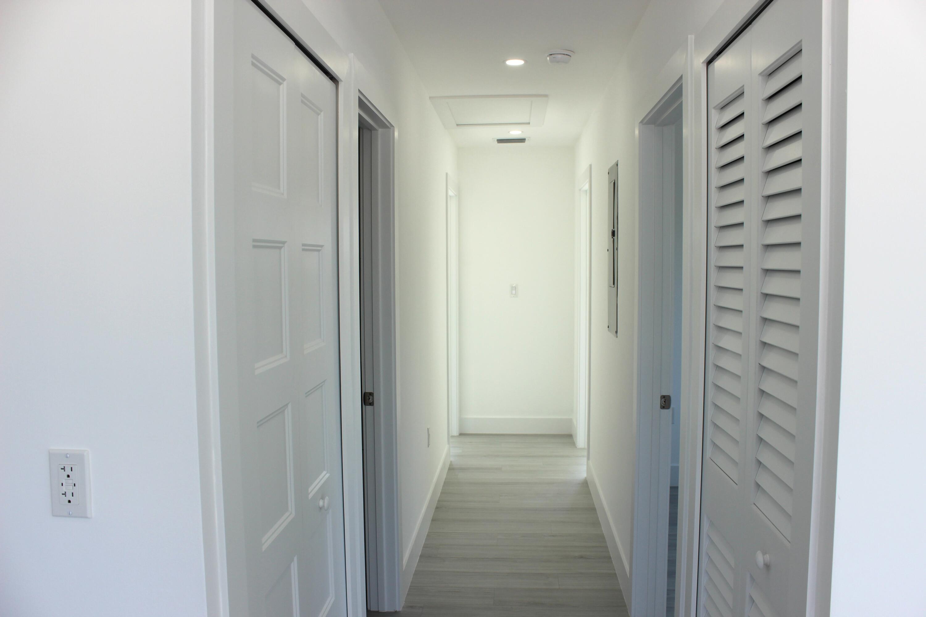 85 Coco Plum Drive Property Photo 5