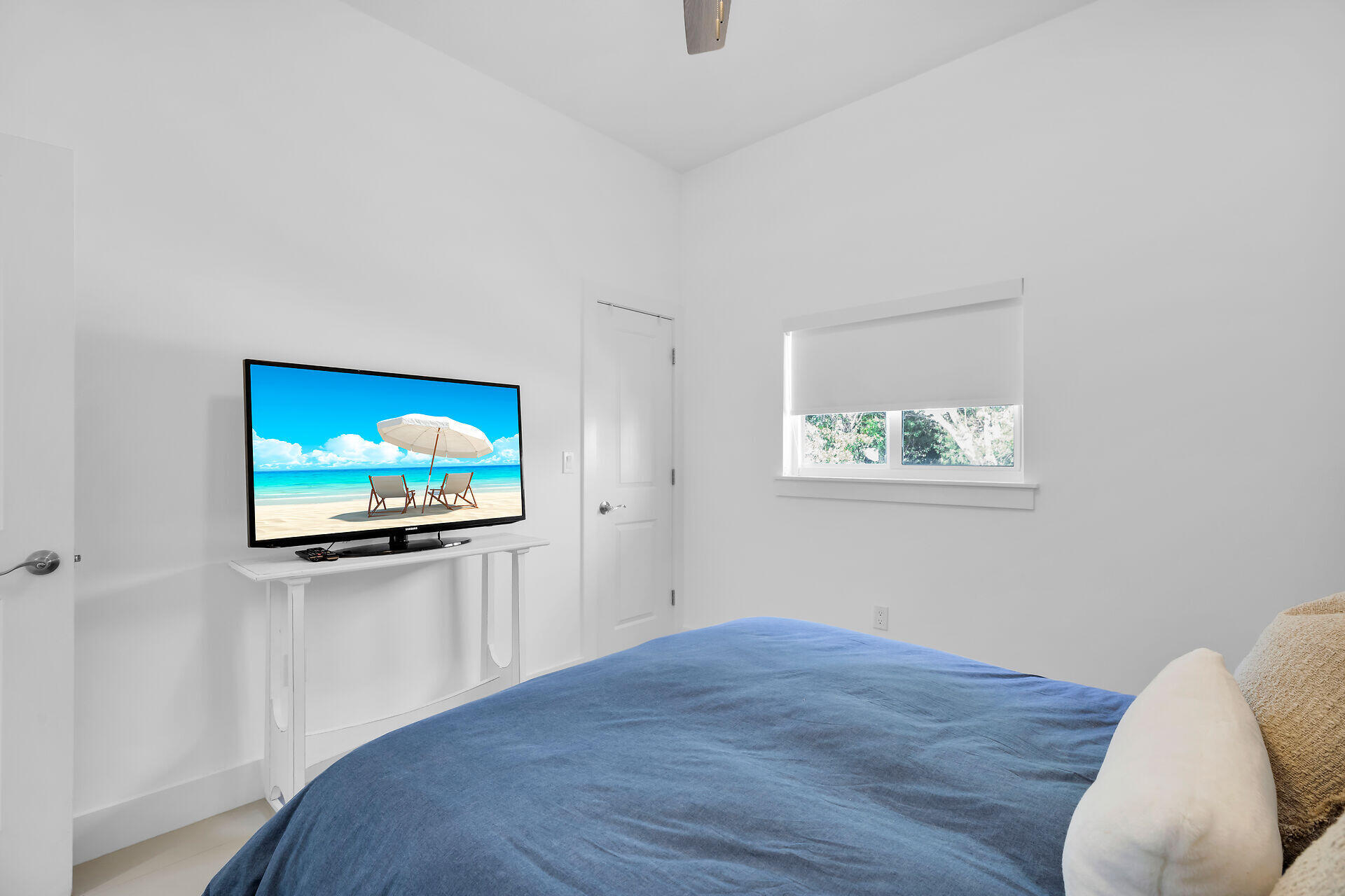 84 Avenue C Property Photo 16