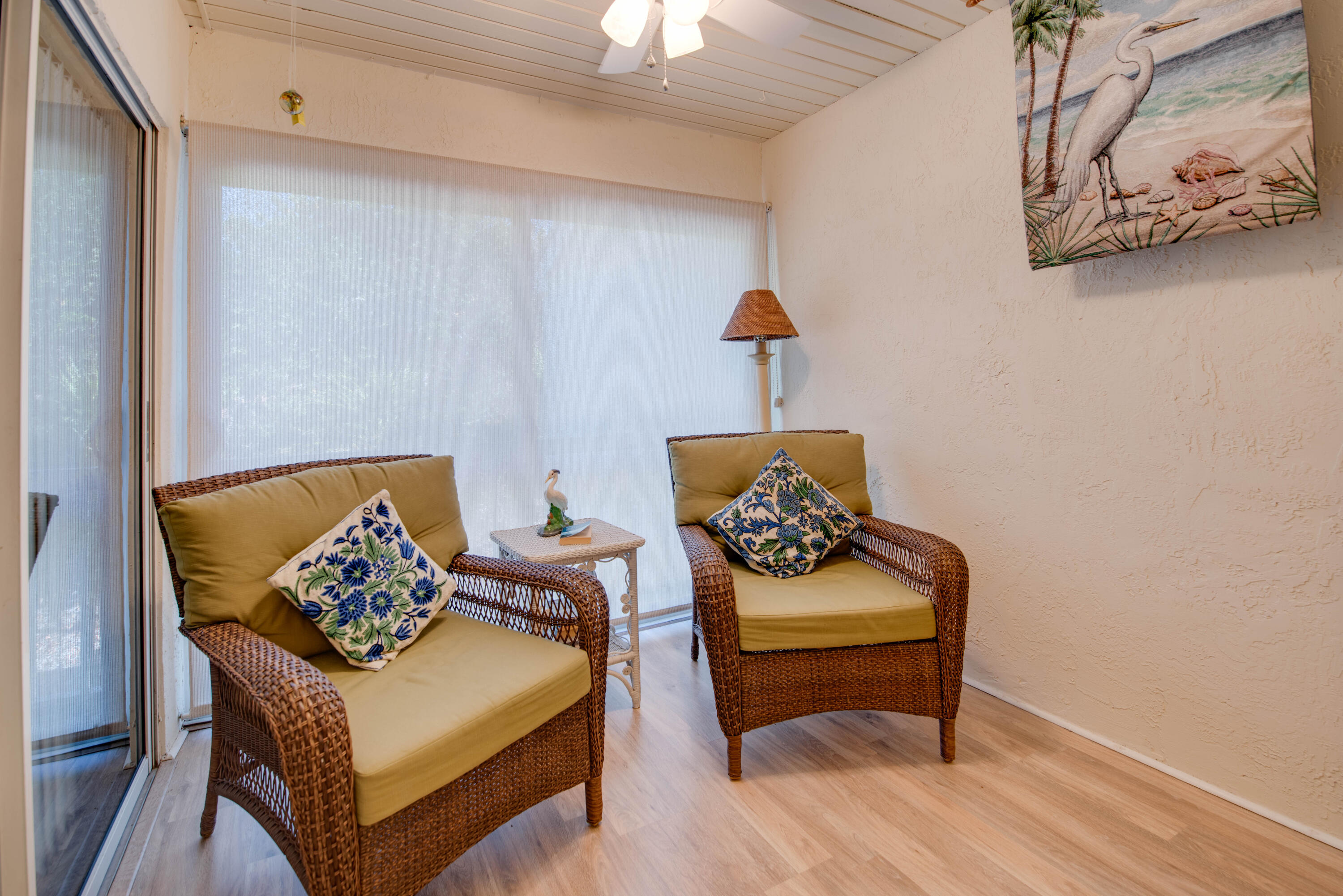 9867 Leeward Avenue Property Photo 12