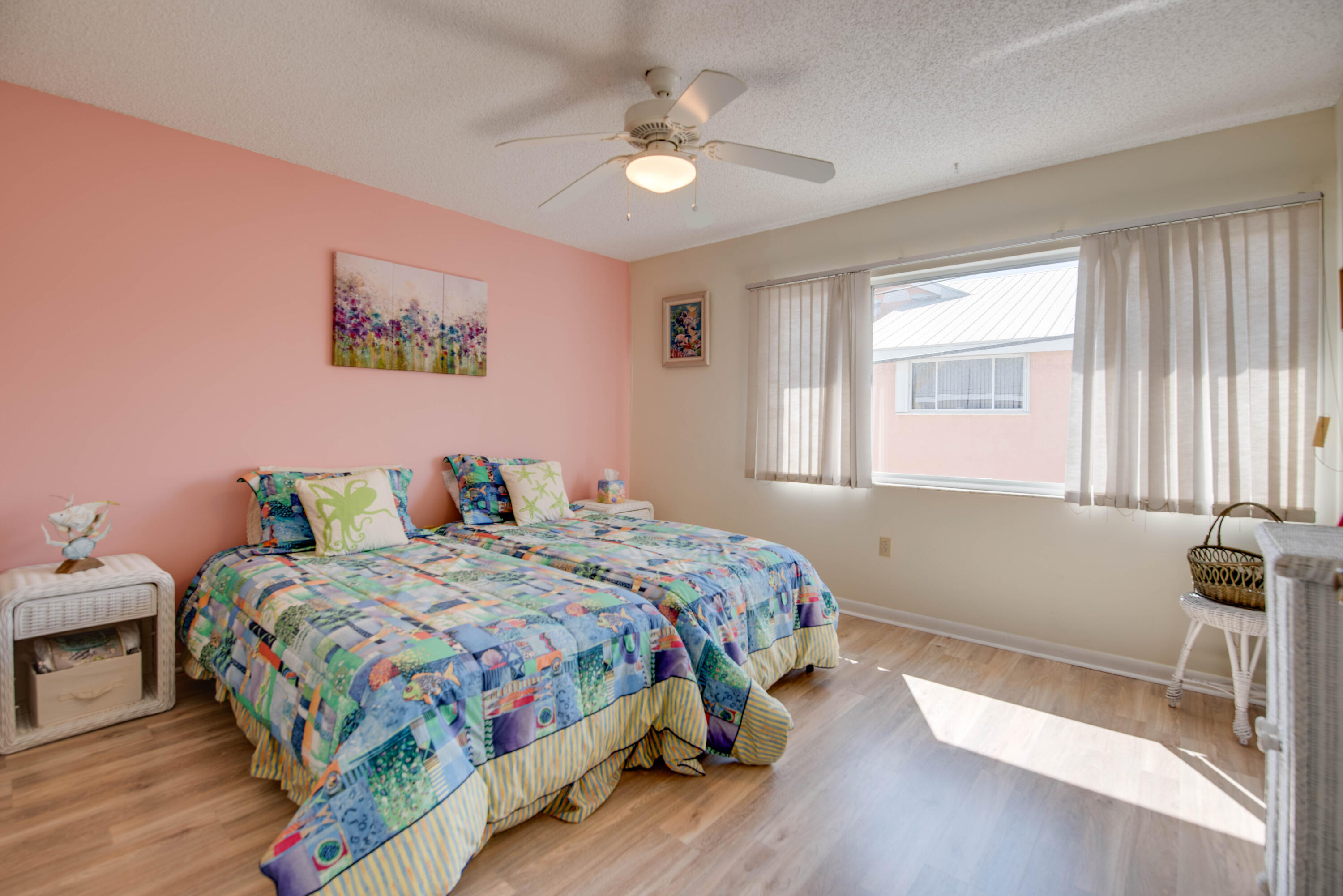 9867 Leeward Avenue Property Photo 19