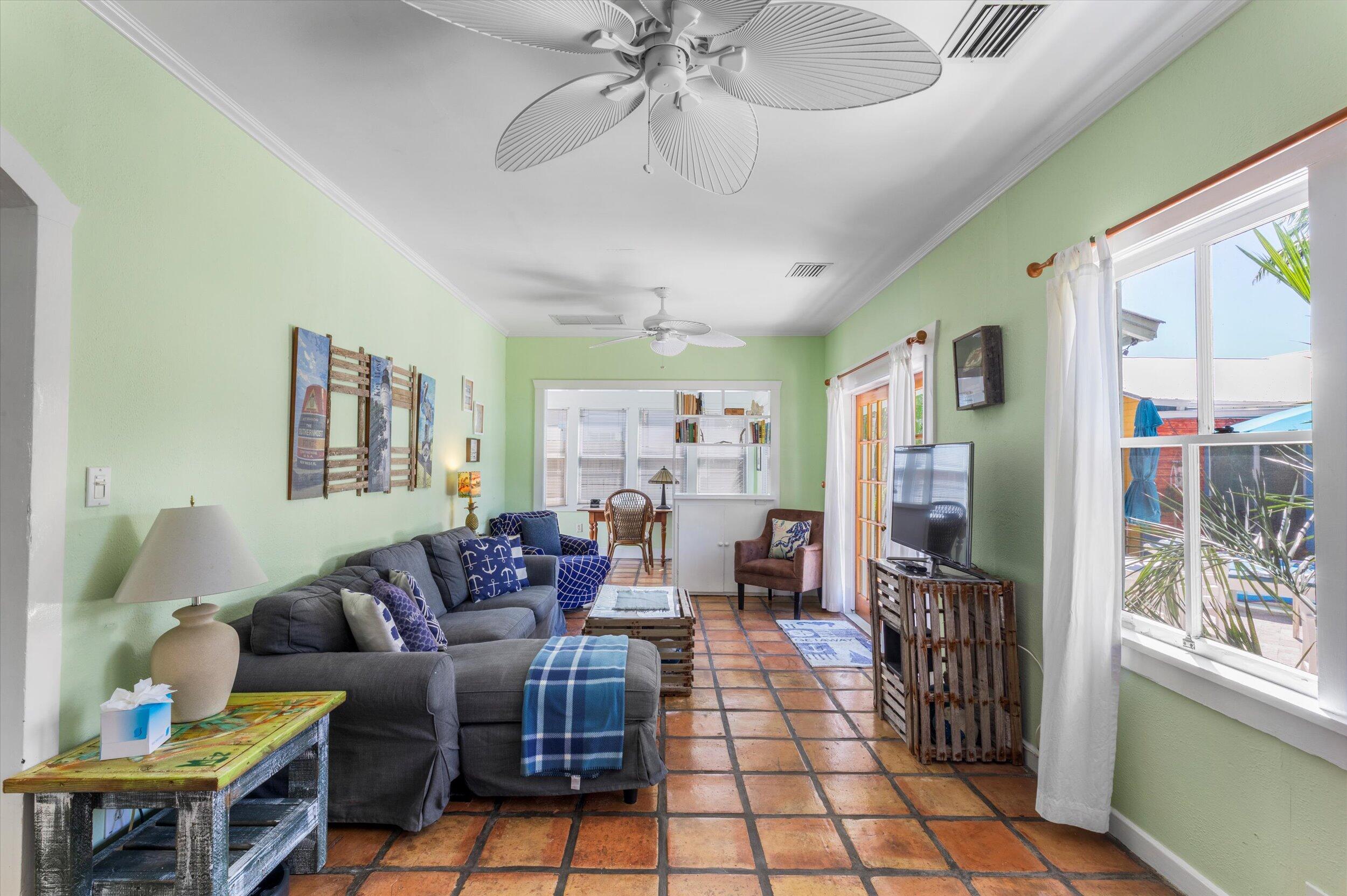 1111 Watson Street, C Property Photo 7