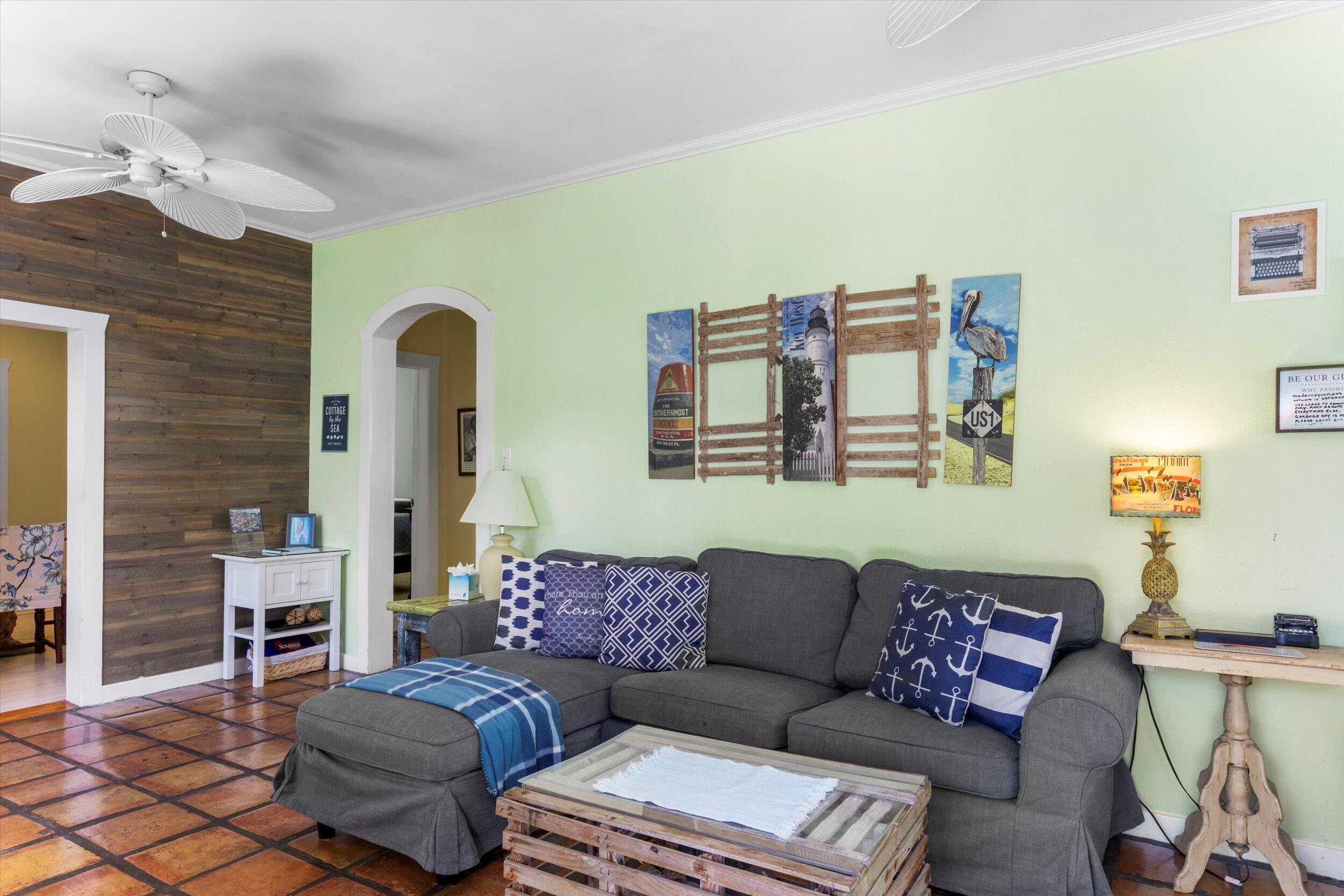 1111 Watson Street, C Property Photo 12