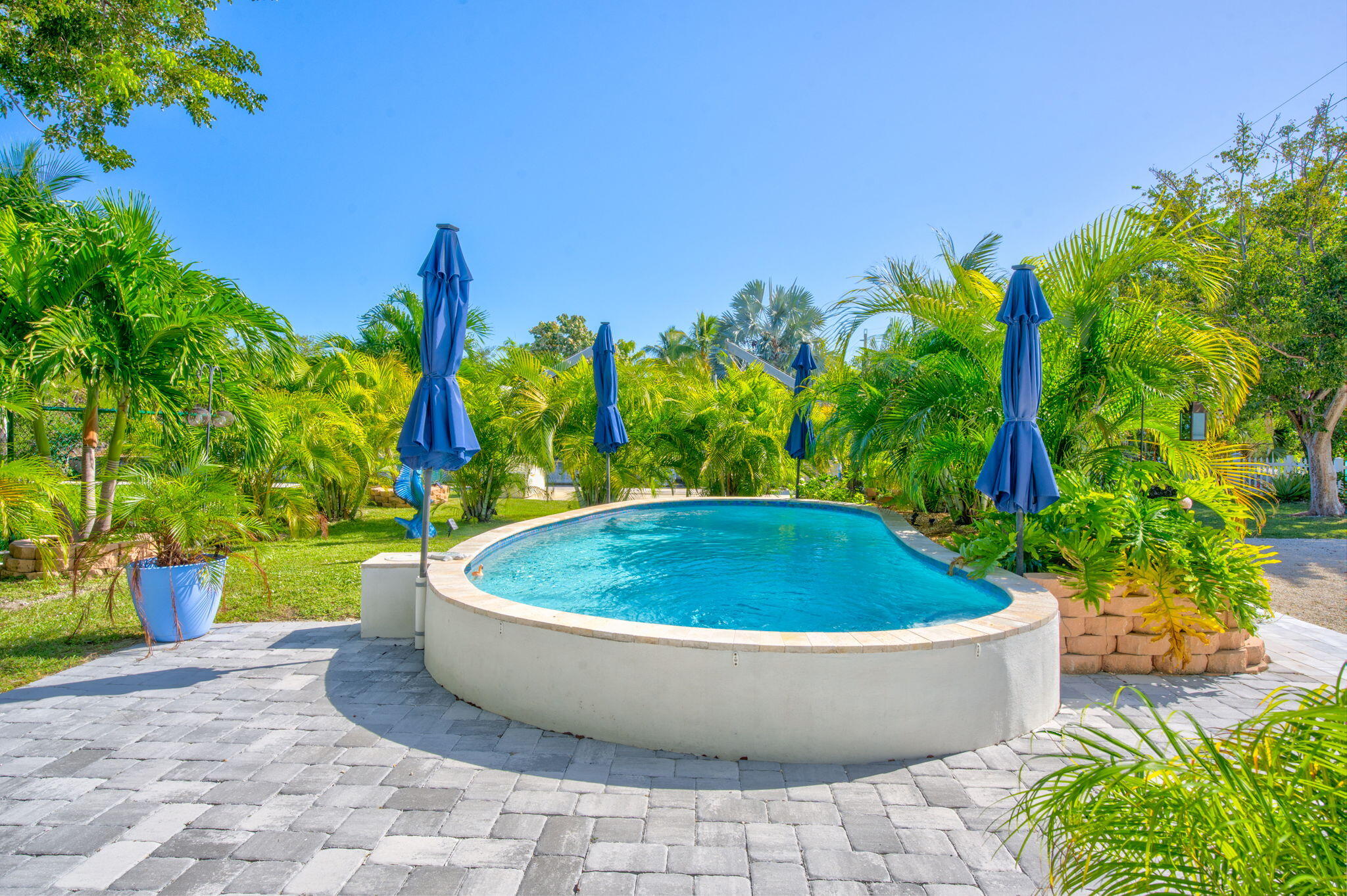 421 Ixora Drive Property Photo 42