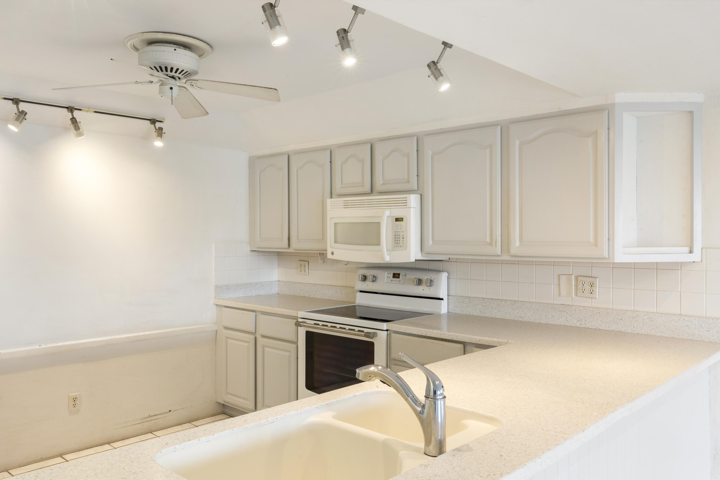 1800 Atlantic Boulevard, A405 Property Photo 17