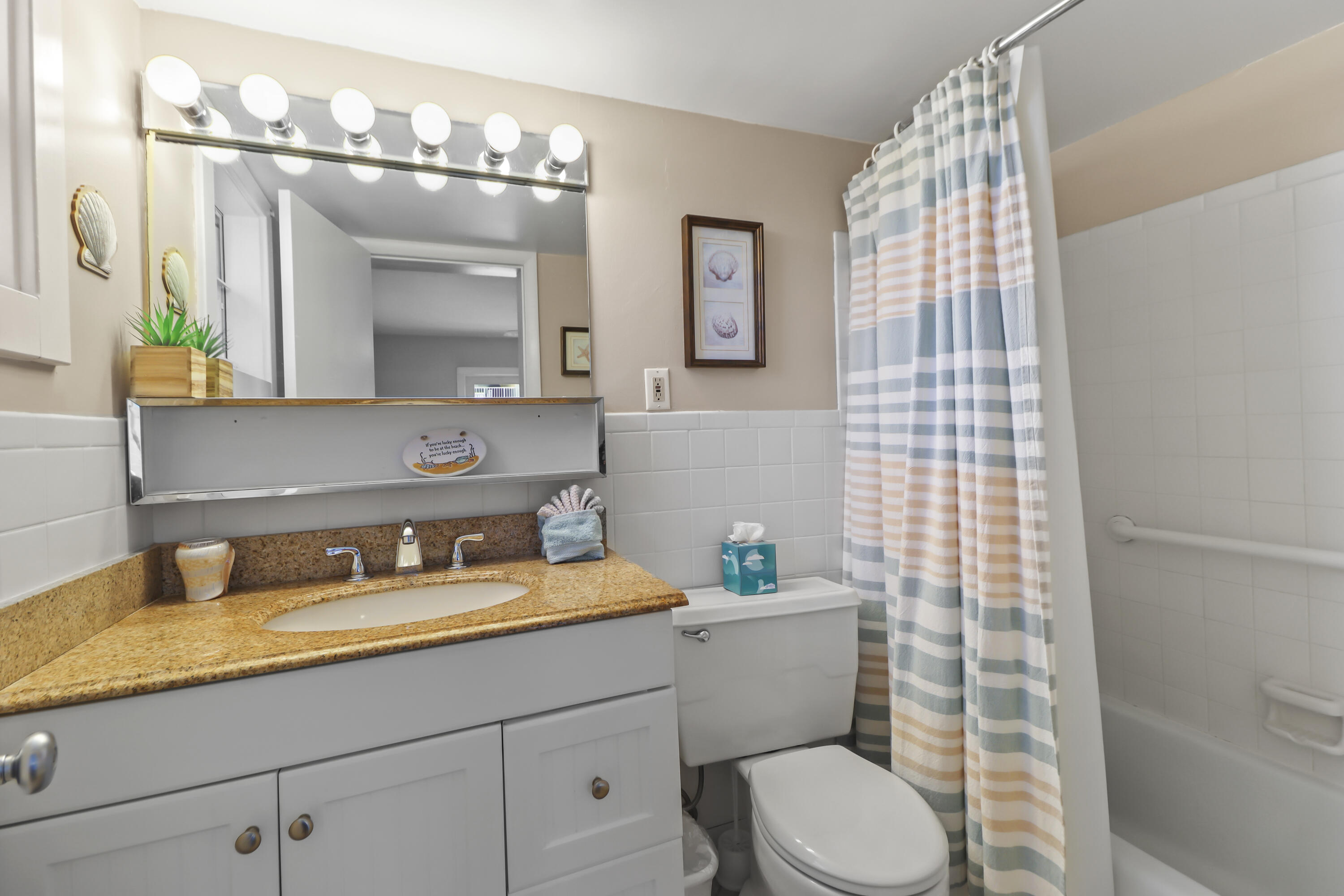 1101 W Ocean Drive, 29 Property Photo 13