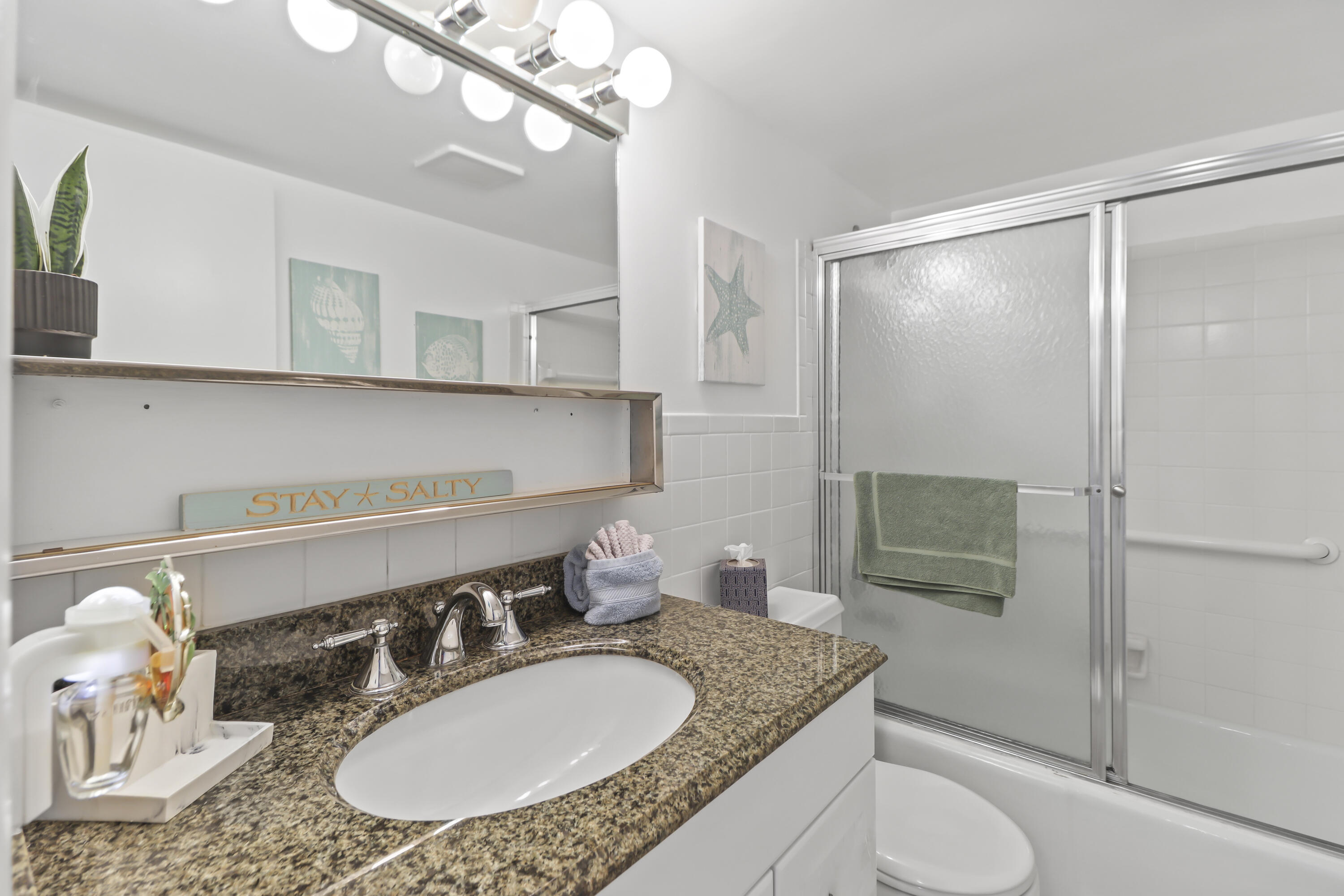 1101 W Ocean Drive, 29 Property Photo 28