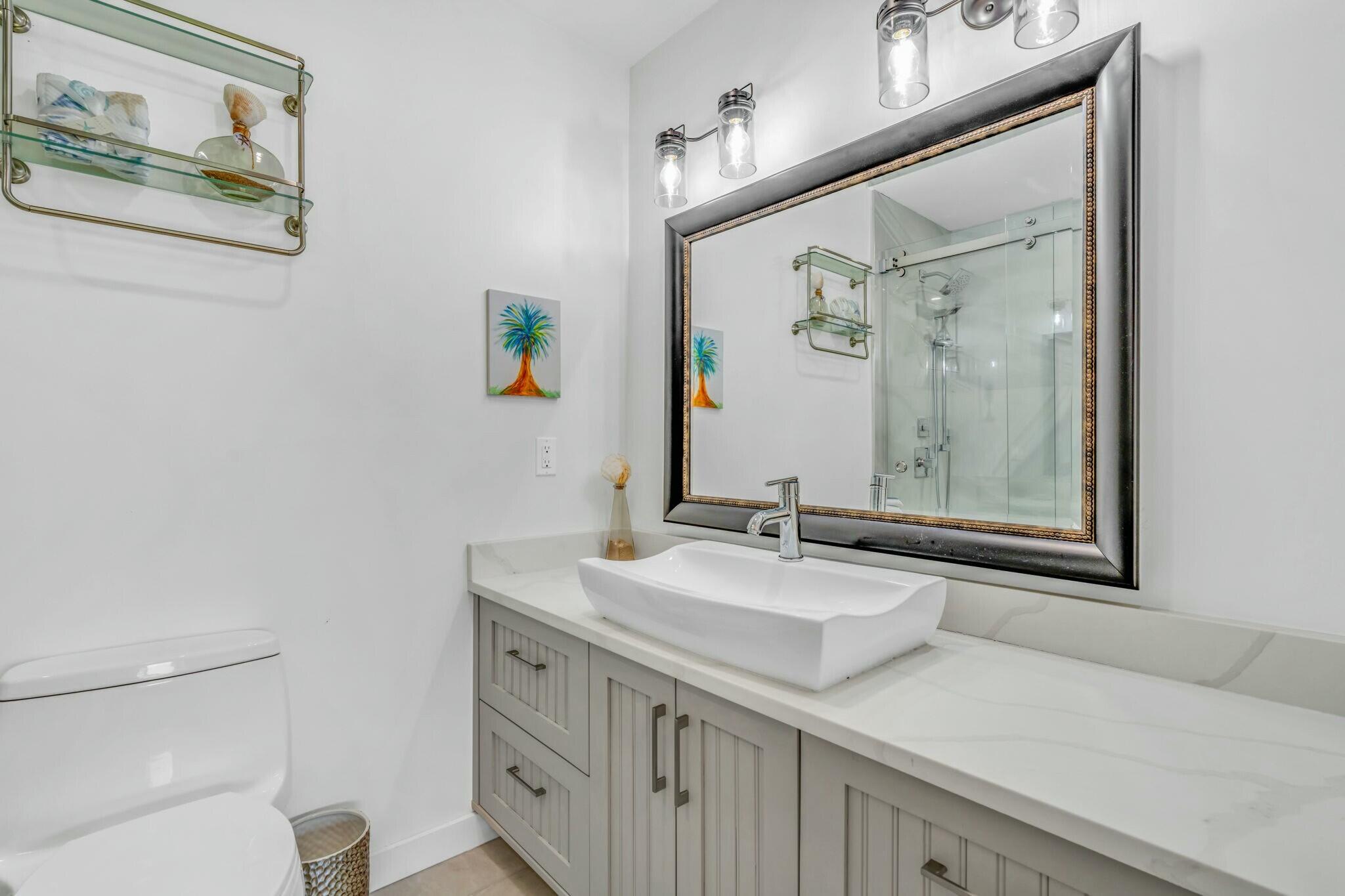 9860 Leeward Avenue Property Photo 20