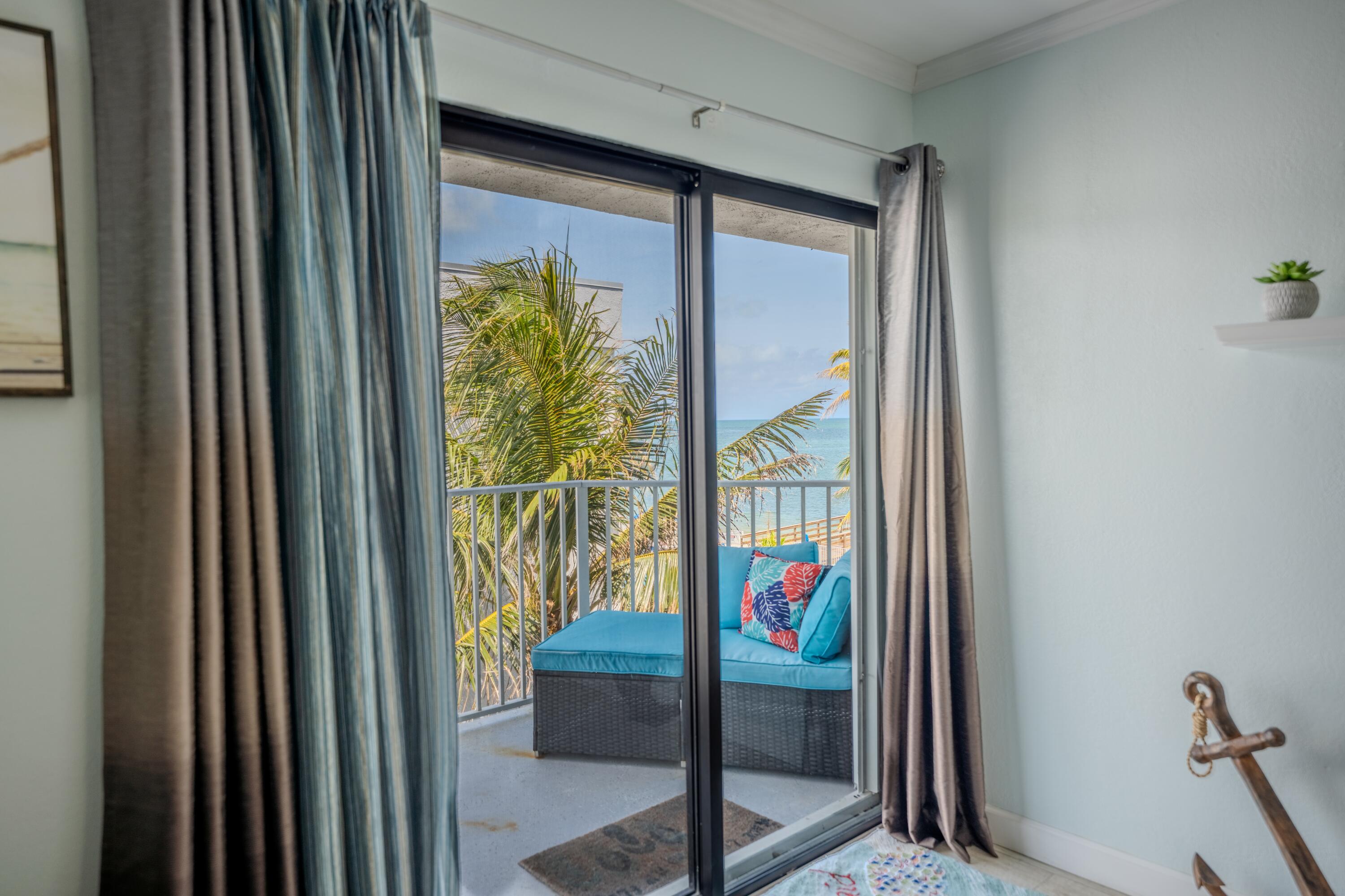 201 E Ocean Drive, 3-311 Property Photo 6