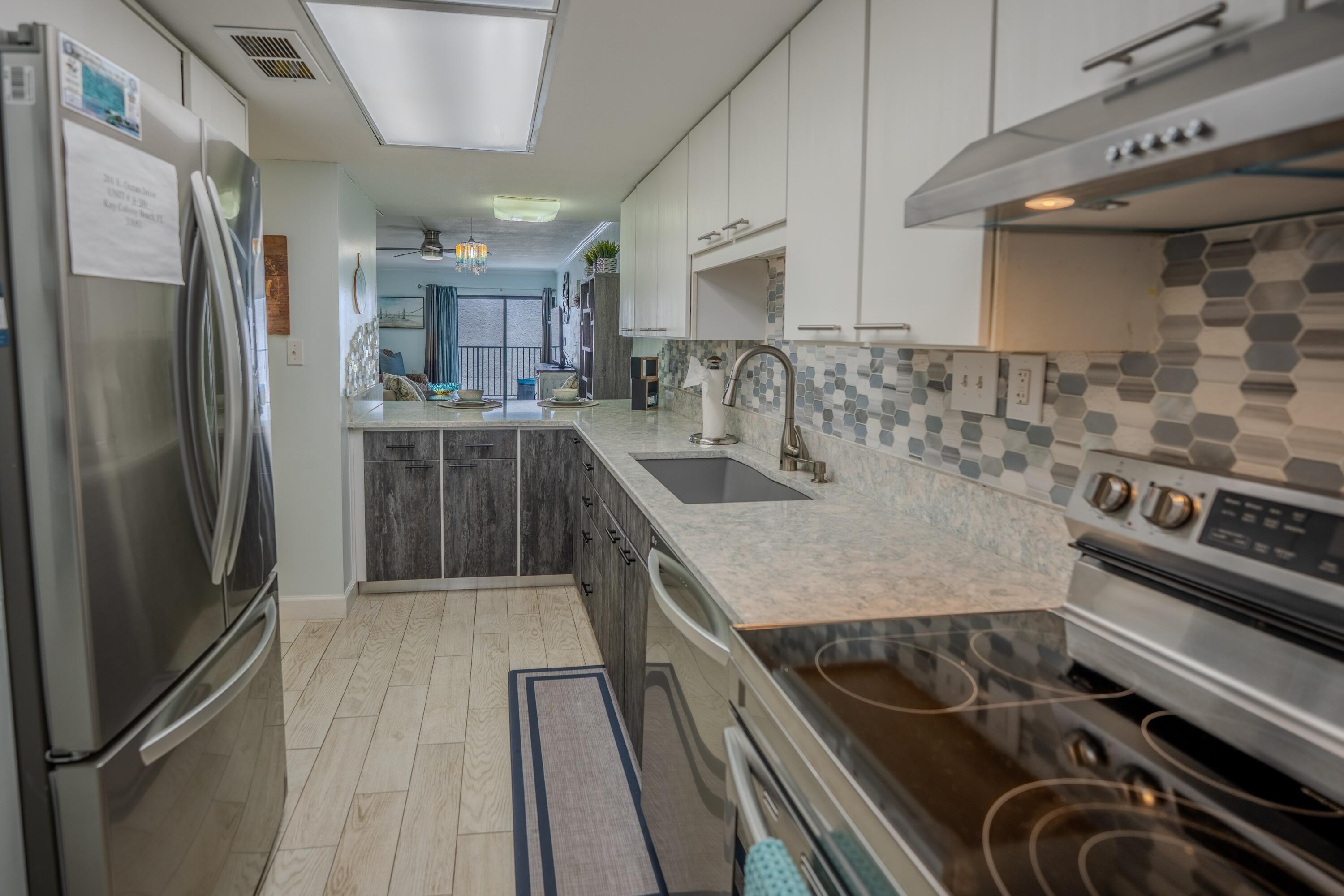 201 E Ocean Drive, 3-311 Property Photo 16