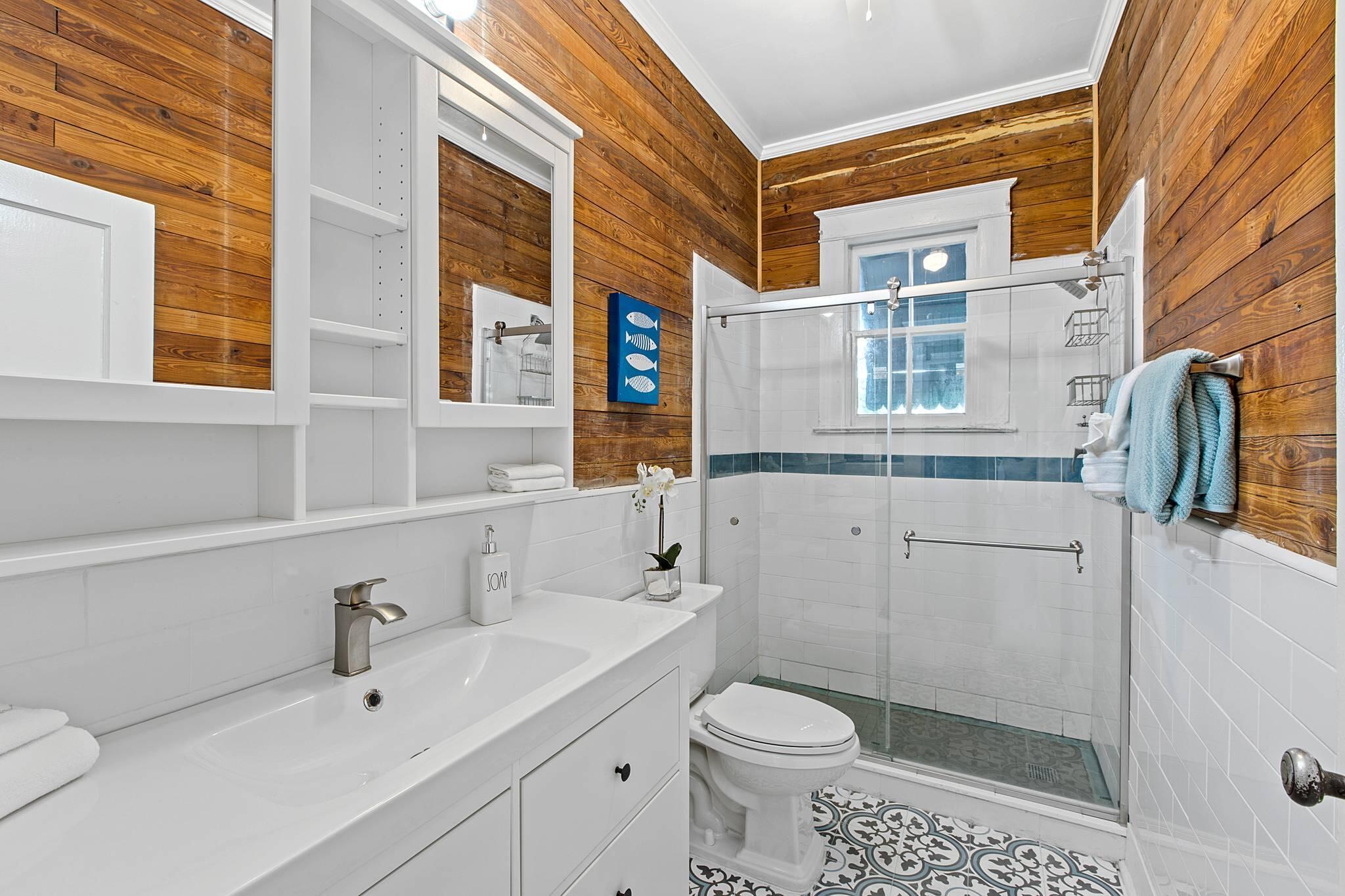 1203 Newton Street, 2 Property Photo 10