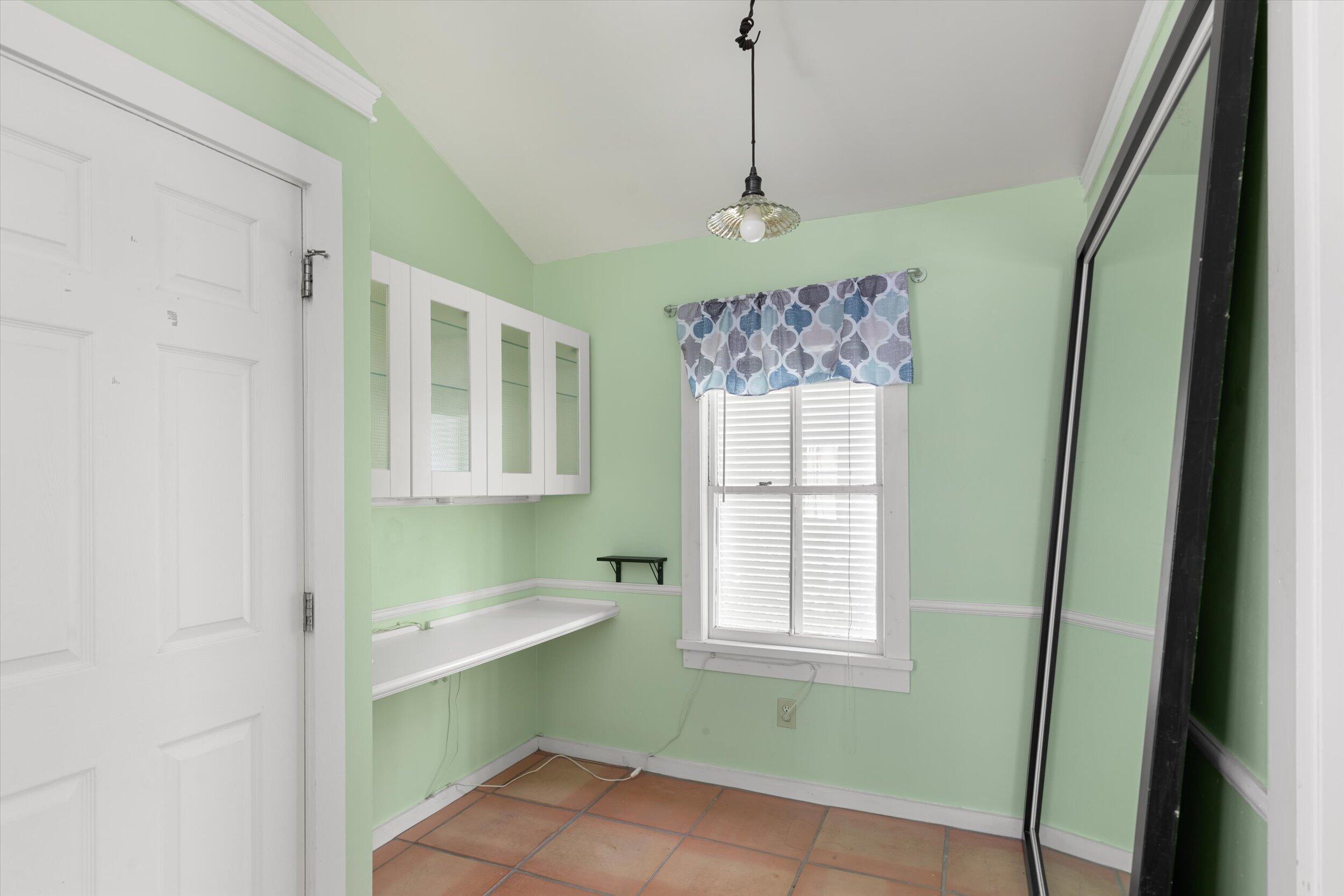 1500 Seminary Street, 5a Property Photo 10