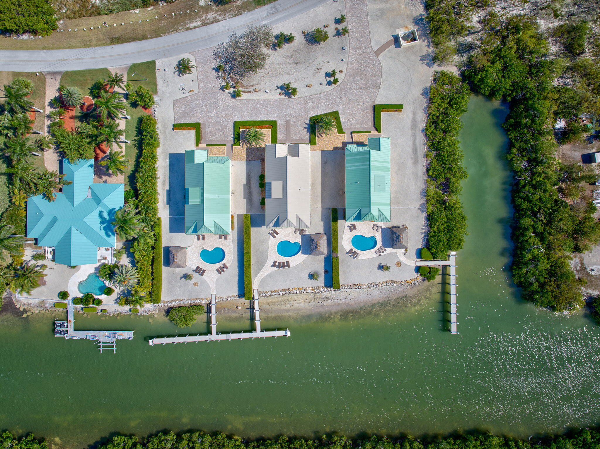 2394 Coco Plum Drive Property Photo 4