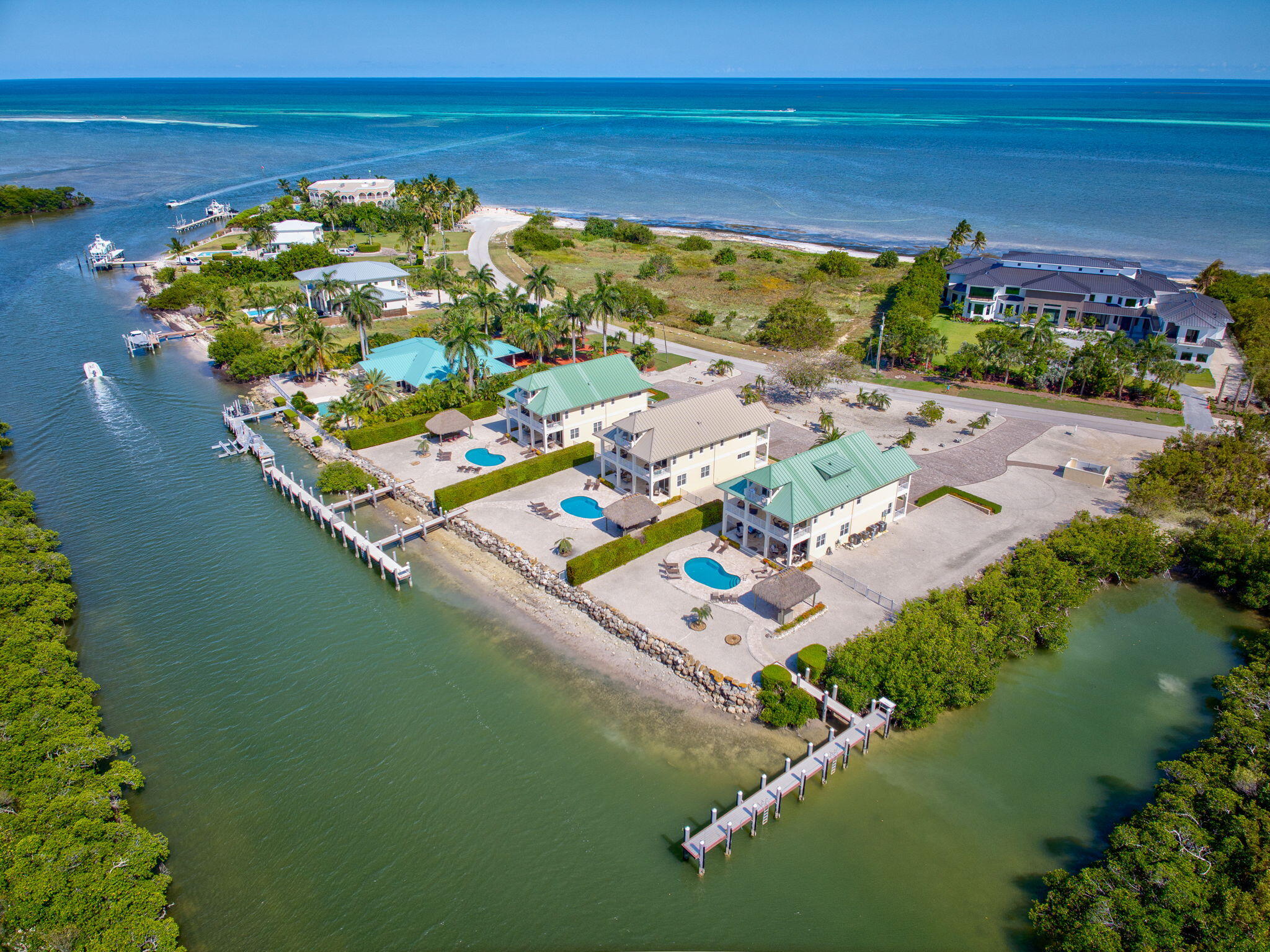 2394 Coco Plum Drive Property Photo 3