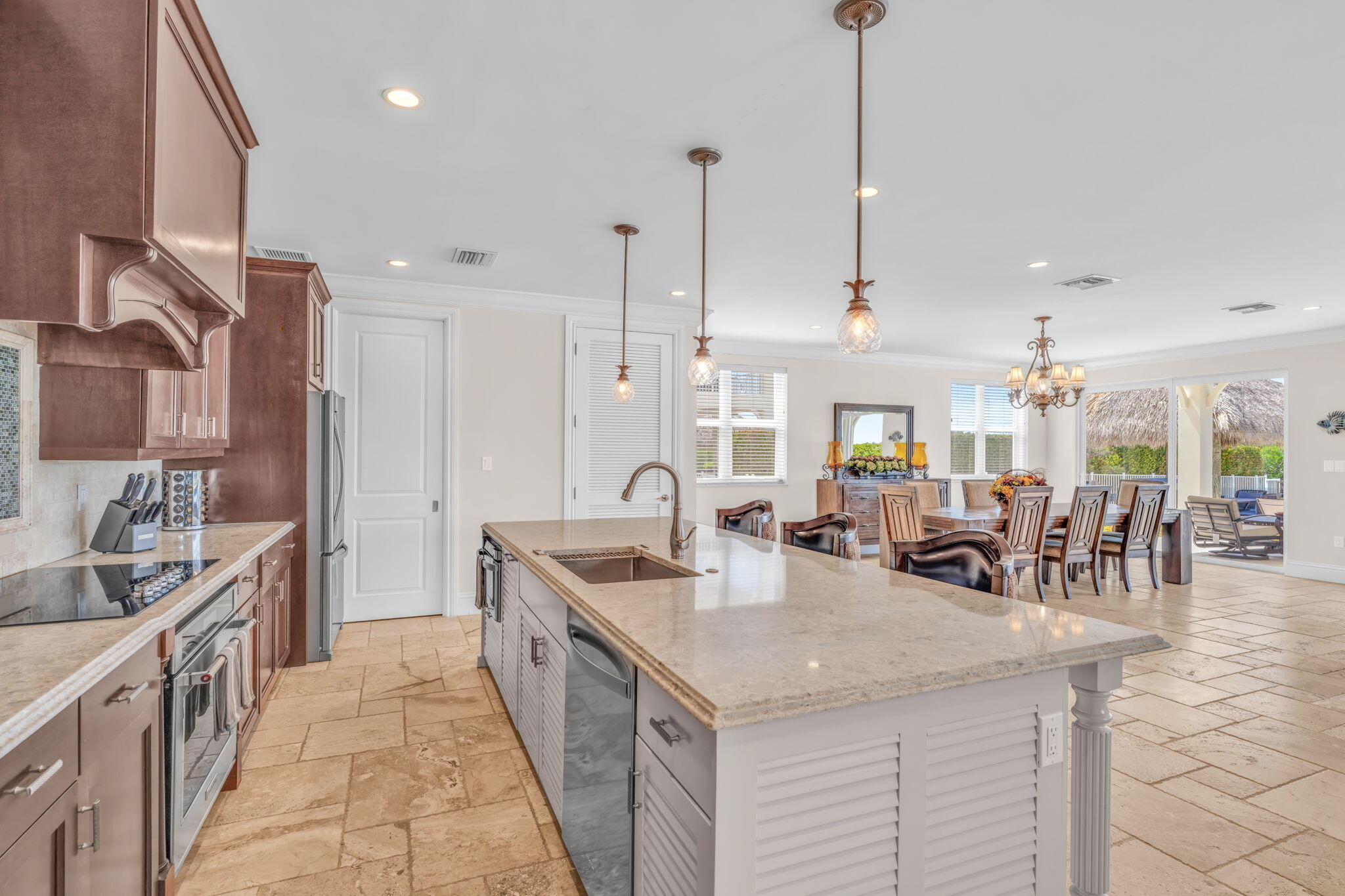 2394 Coco Plum Drive Property Photo 18