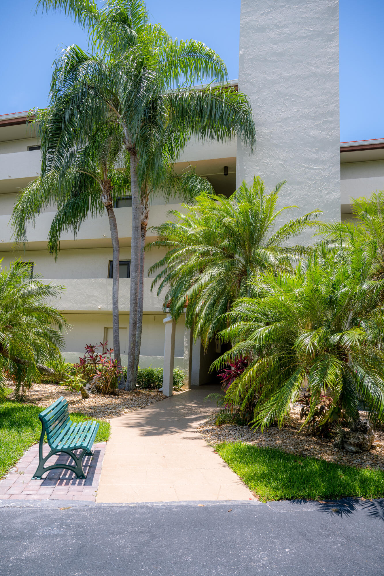 104500 Overseas Highway, C301 Property Photo 5