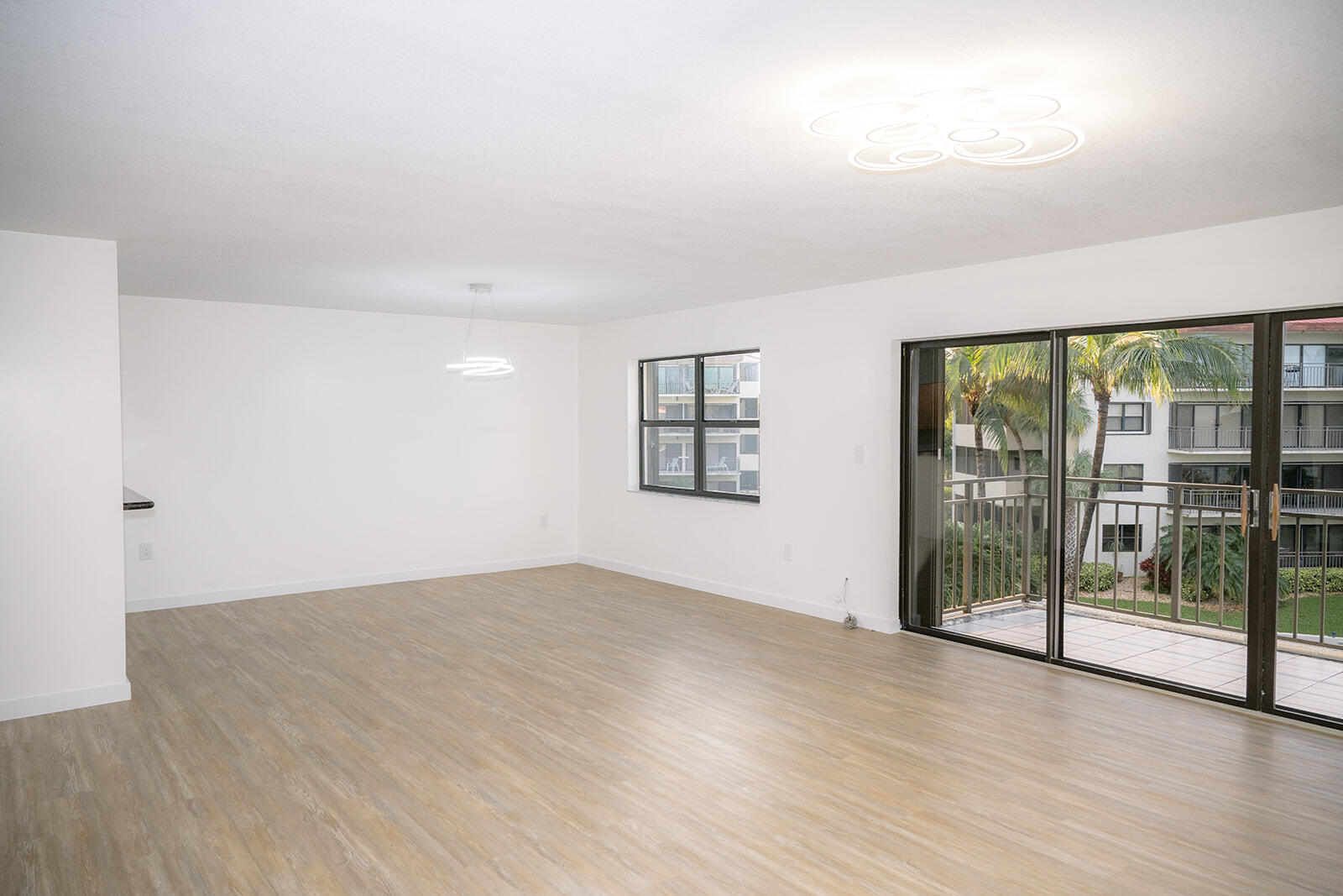 104500 Overseas Highway, C301 Property Photo 16