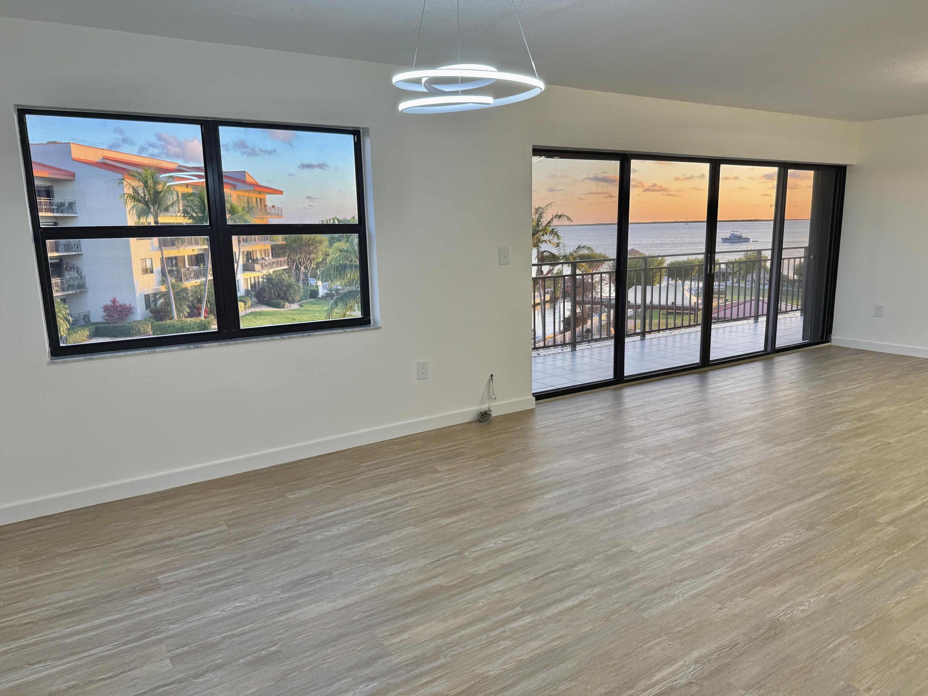 104500 Overseas Highway, C301 Property Photo 33