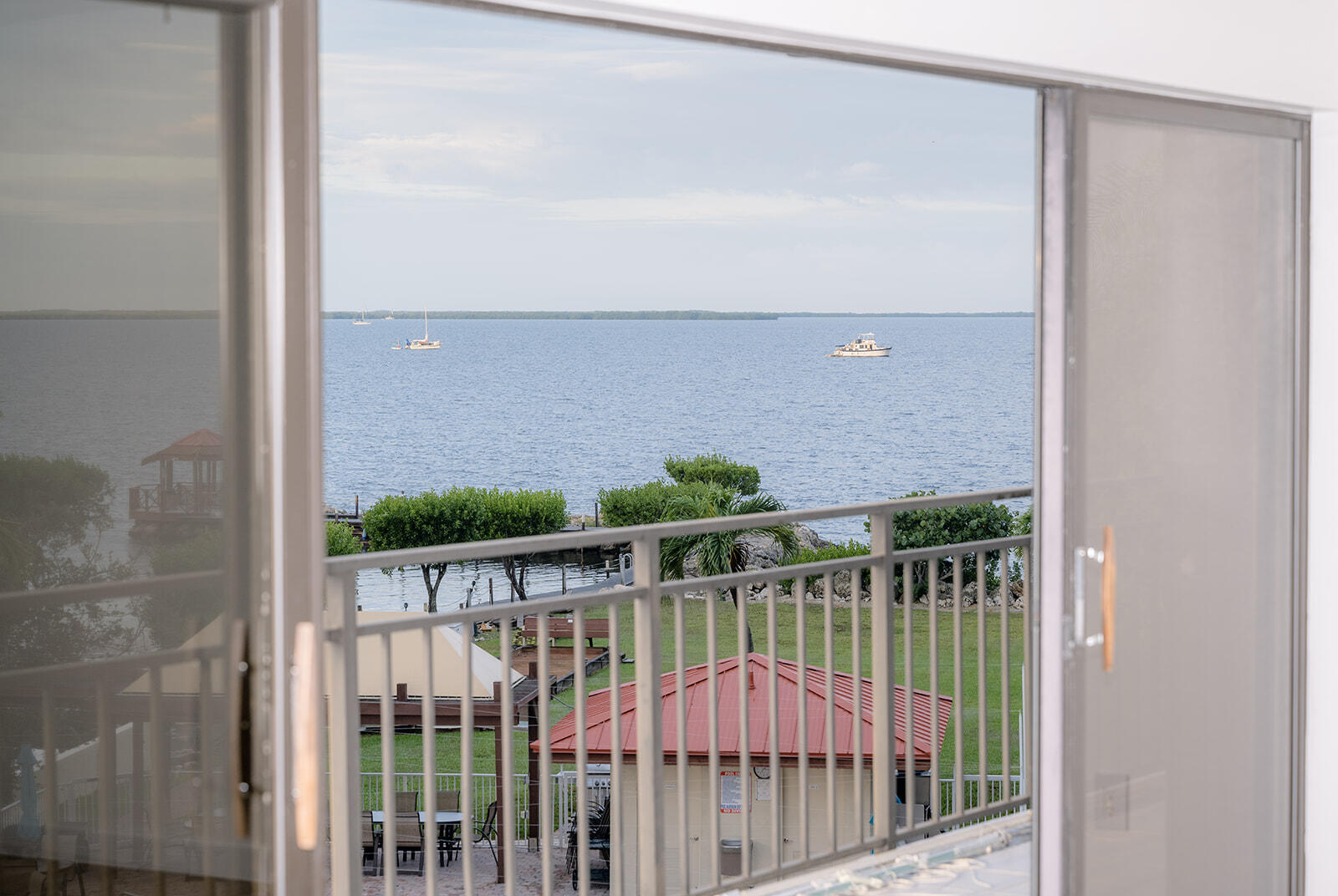 104500 Overseas Highway, C301 Property Photo 35