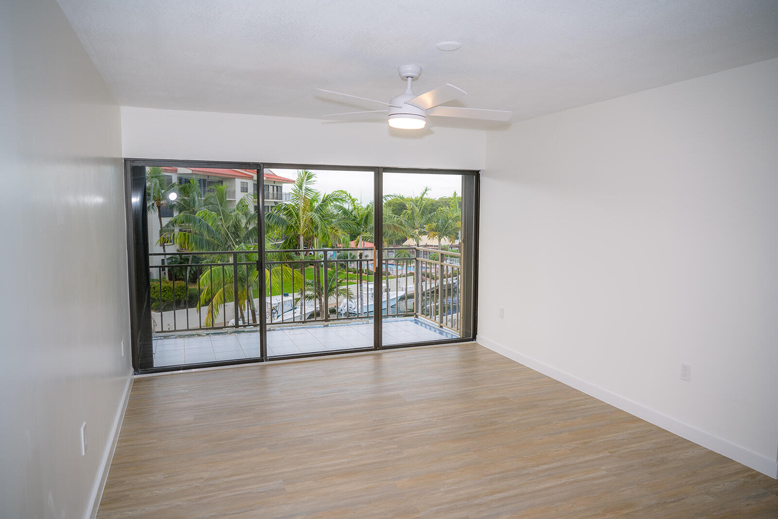104500 Overseas Highway, C301 Property Photo 51