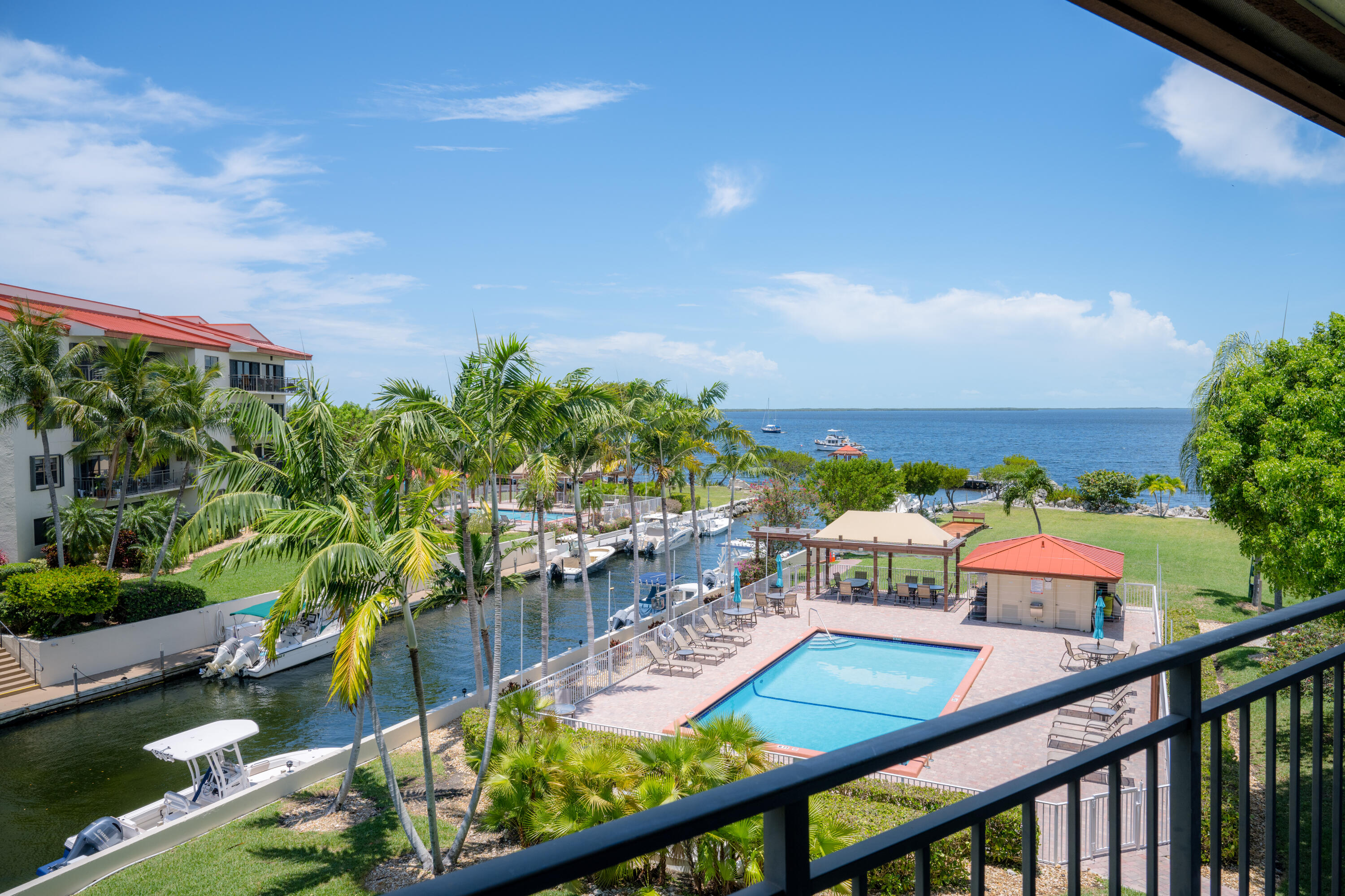 104500 Overseas Highway, C301 Property Photo 54