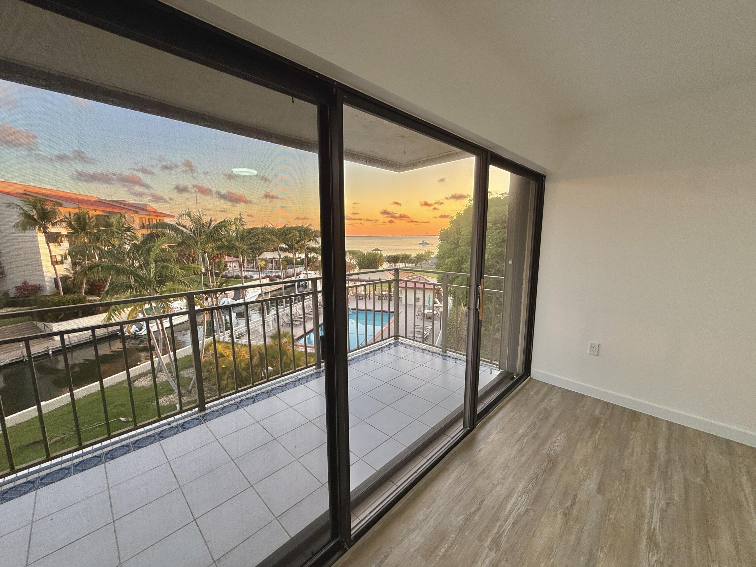 104500 Overseas Highway, C301 Property Photo 57