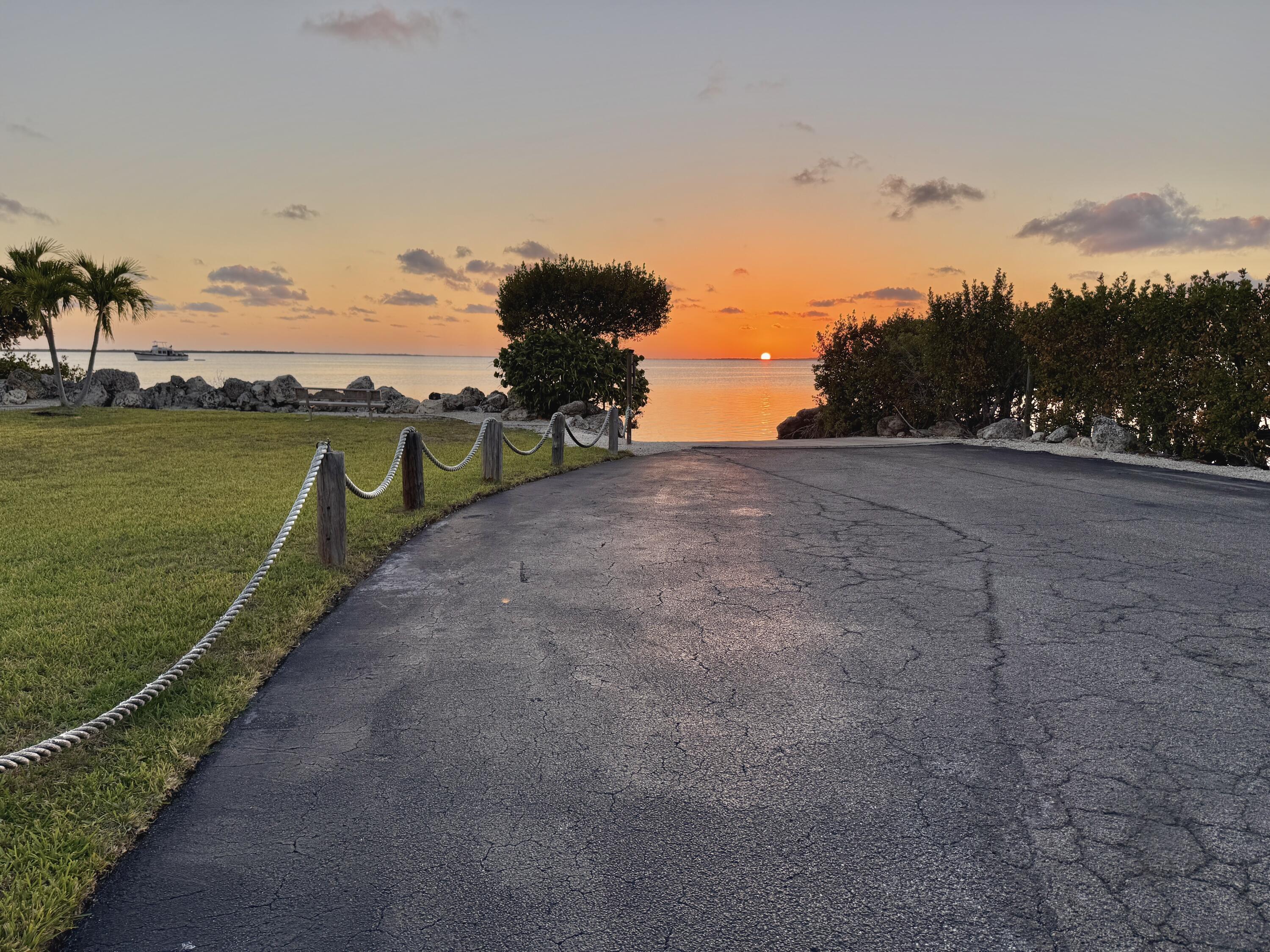 104500 Overseas Highway, C301 Property Photo 74