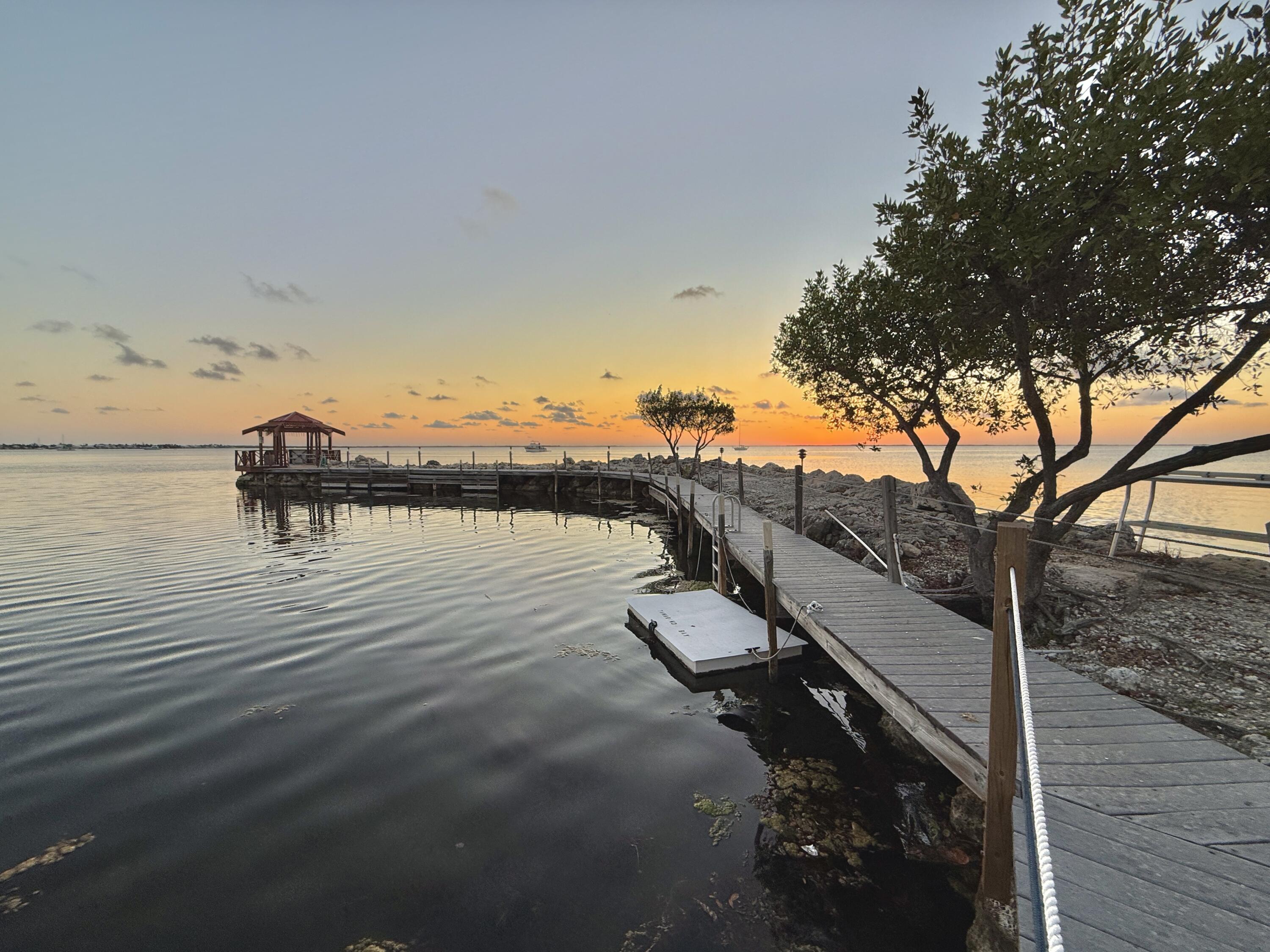 104500 Overseas Highway, C301 Property Photo 82