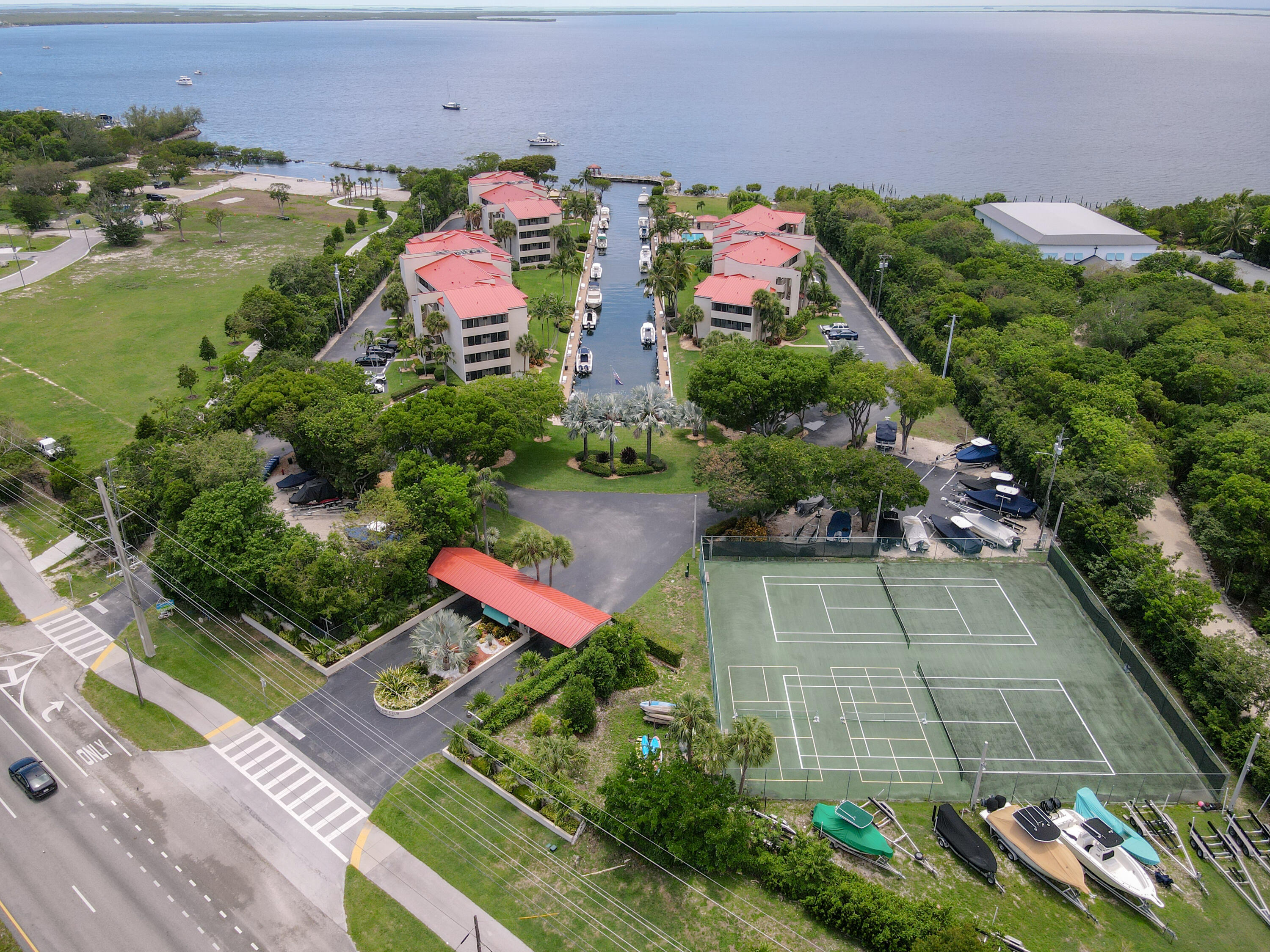 104500 Overseas Highway, C301 Property Photo 86