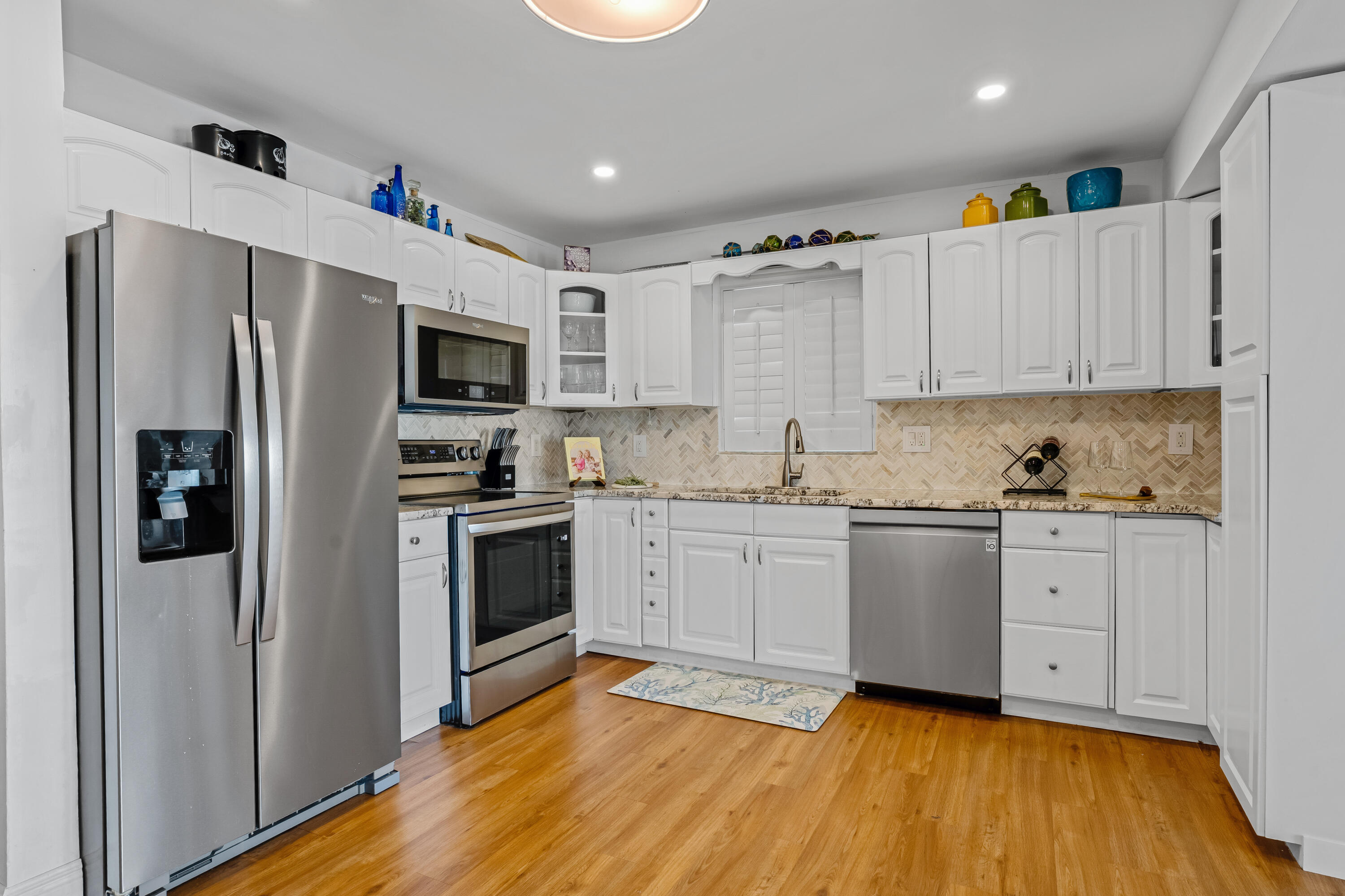 200 Wrenn Street, Ph 701 Property Photo 16