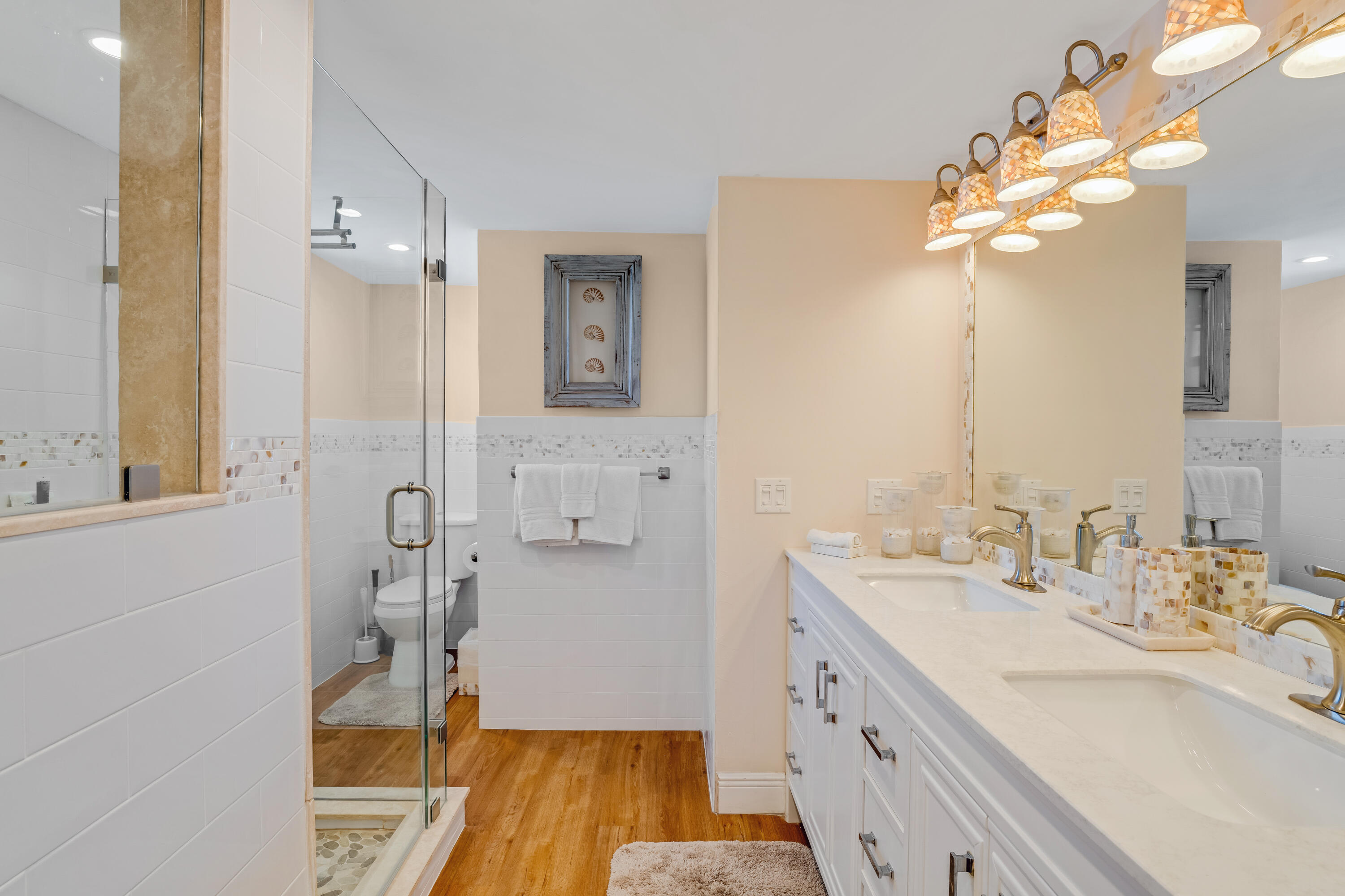 200 Wrenn Street, Ph 701 Property Photo 27