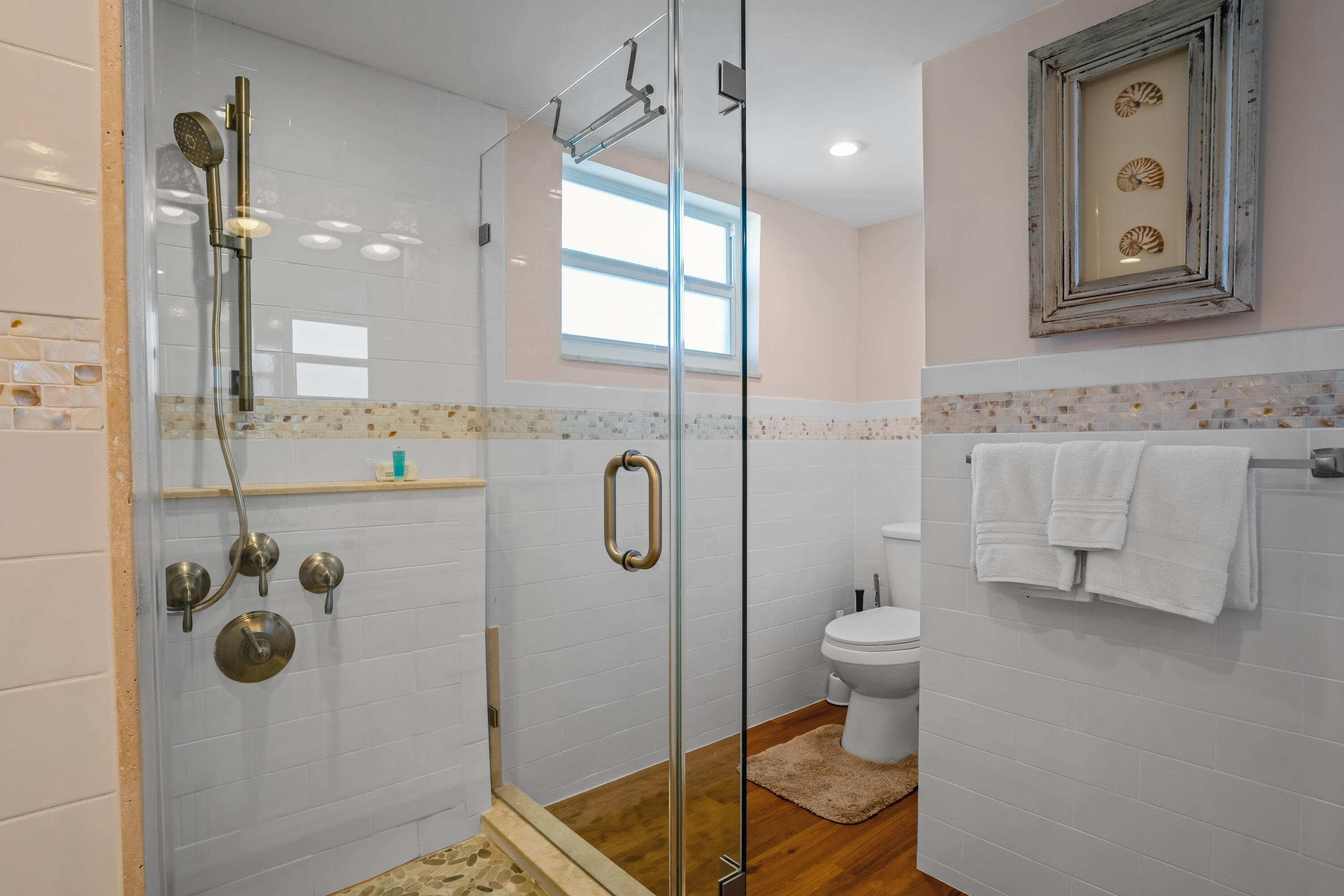 200 Wrenn Street, Ph 701 Property Photo 28