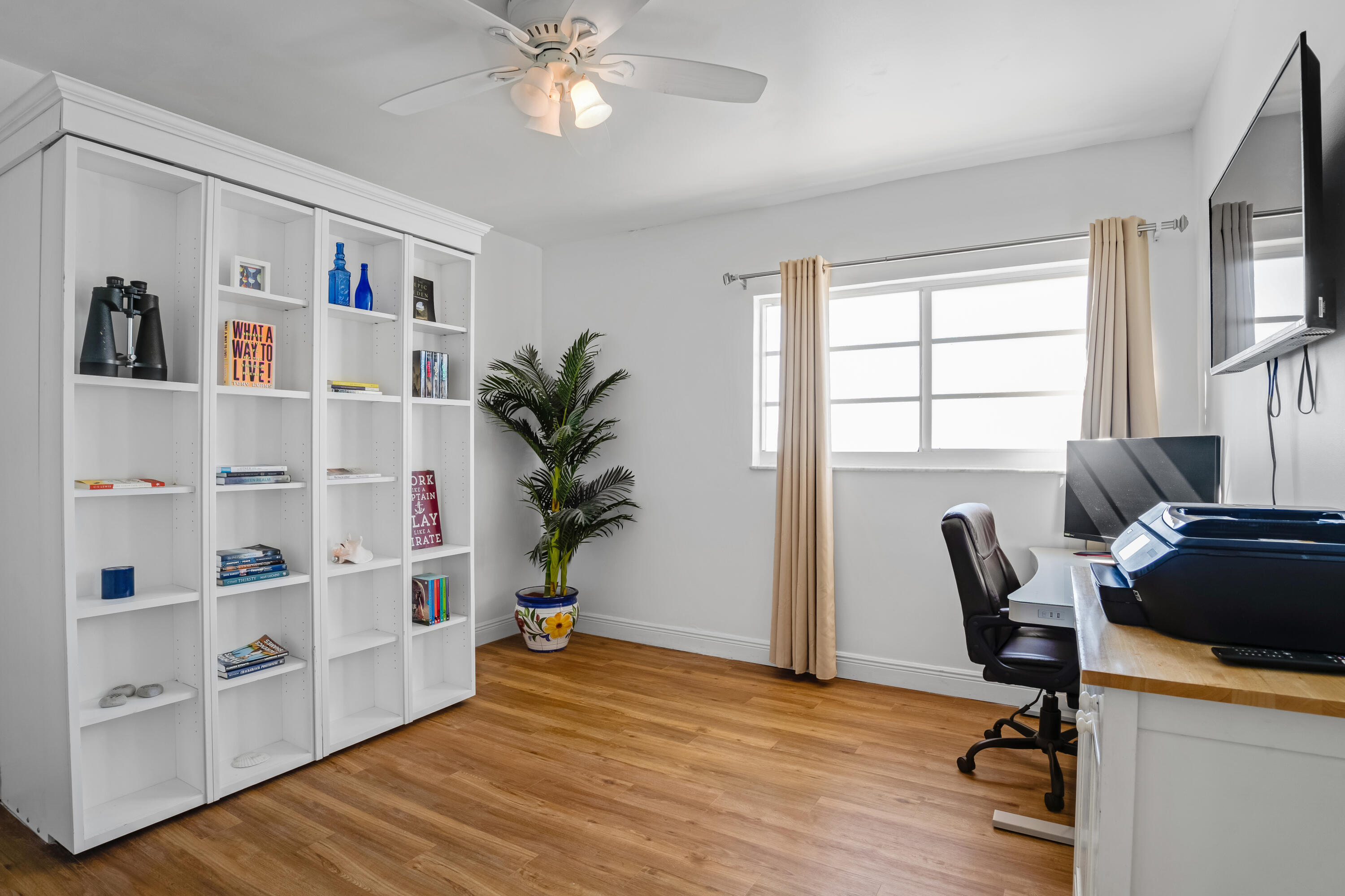 200 Wrenn Street, Ph 701 Property Photo 35