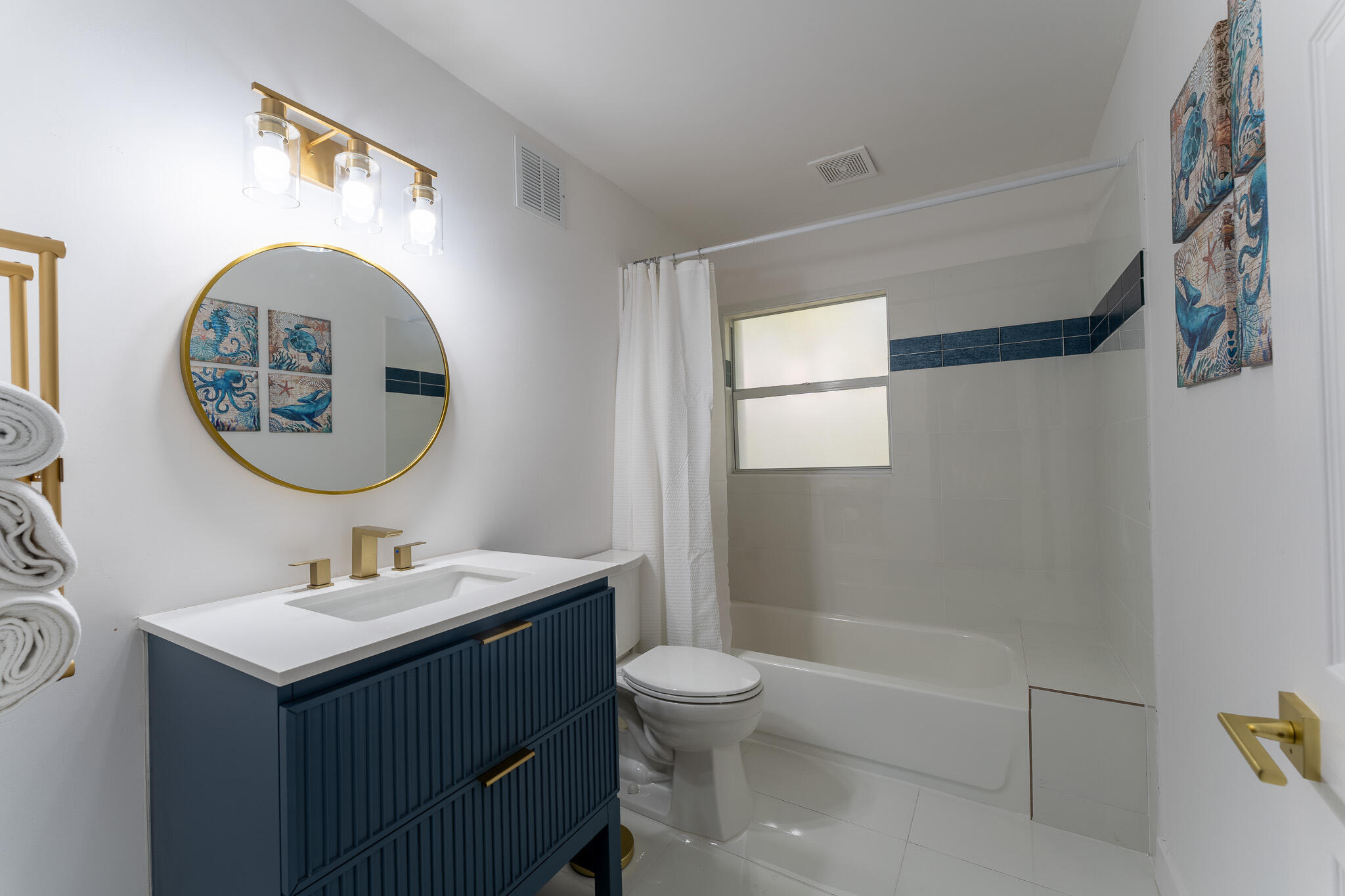 460 Barry Avenue Property Photo 35