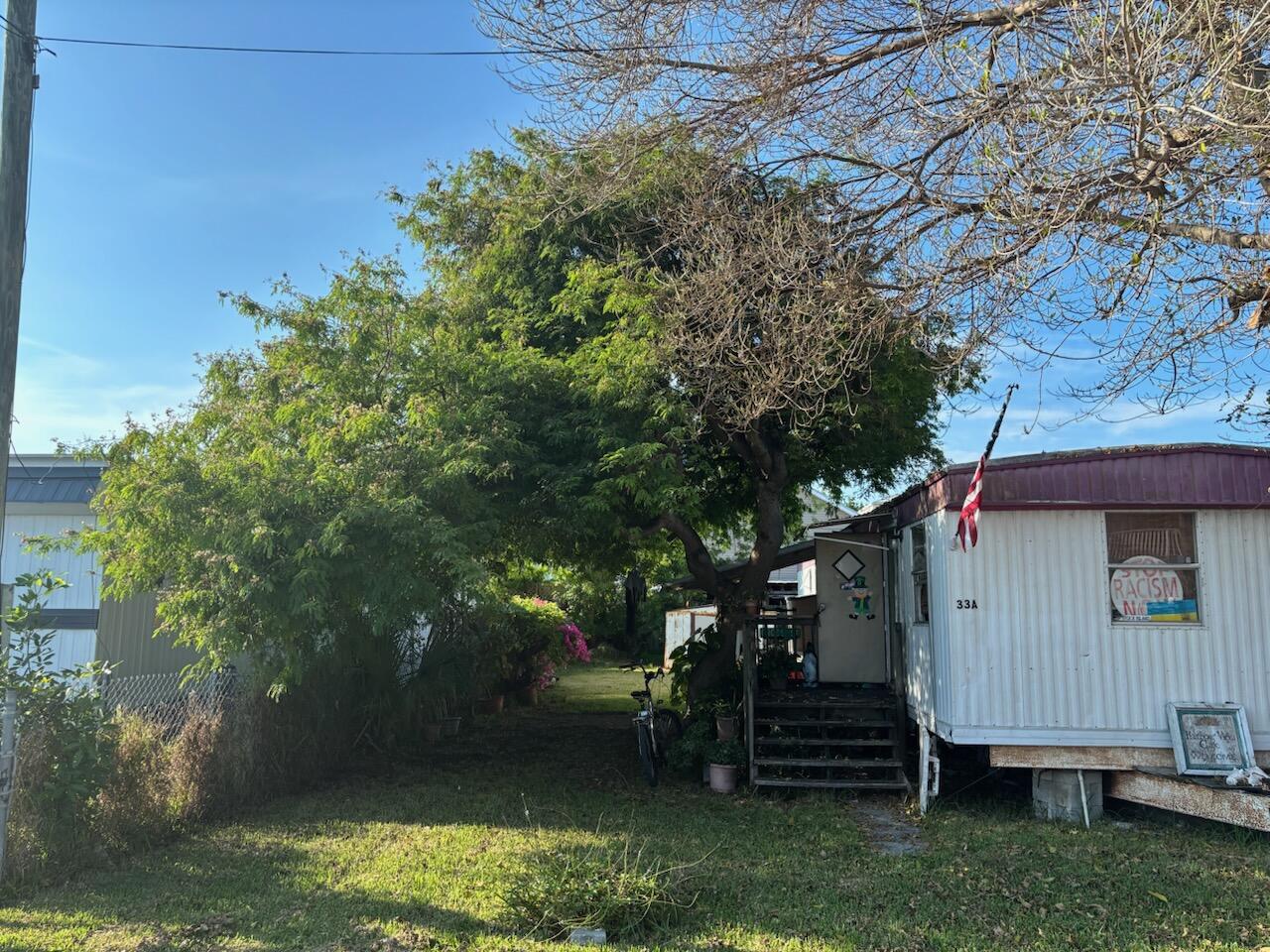 A33 8th Avenue Property Photo 2