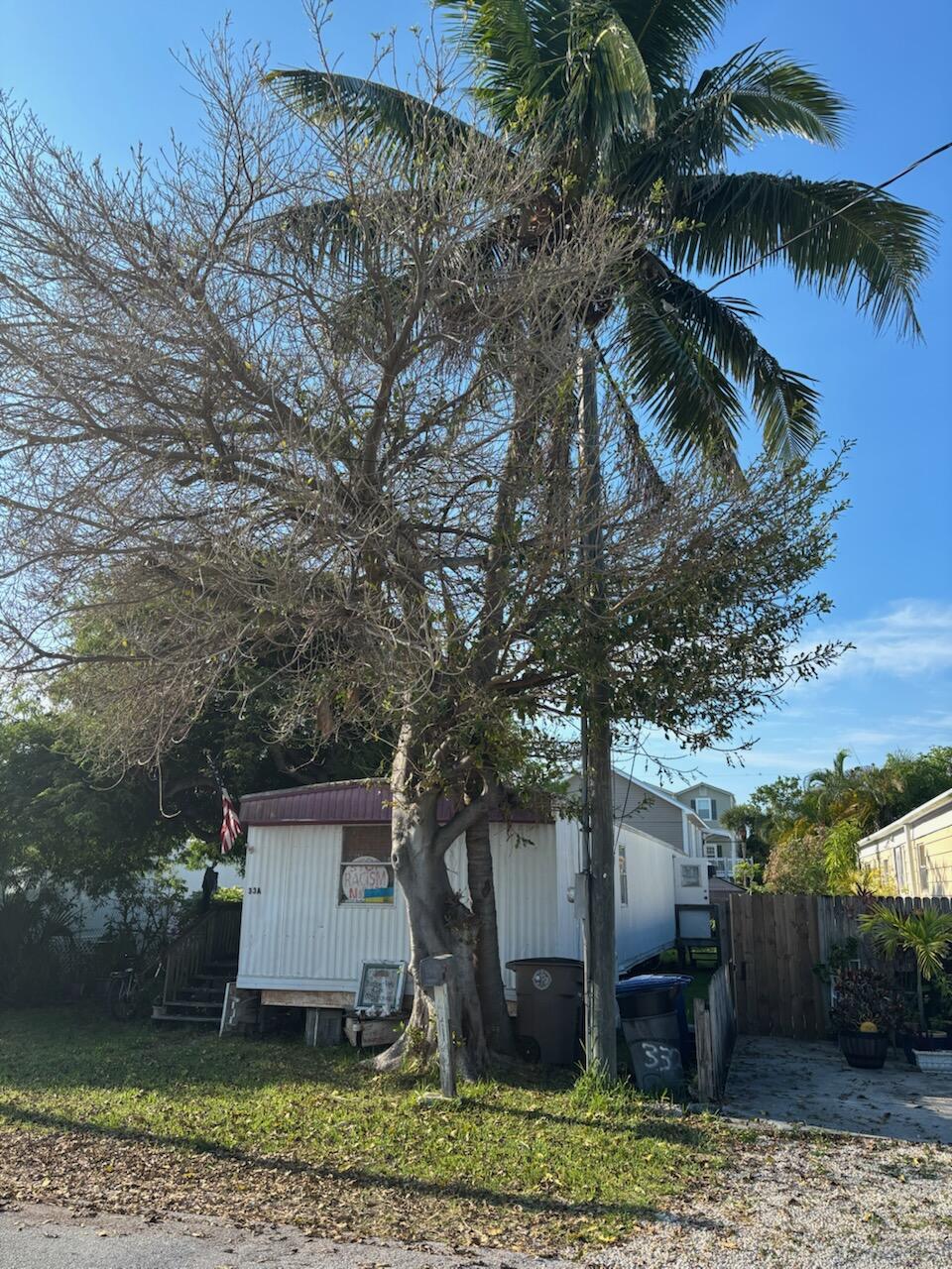 A33 8th Avenue Property Photo 6