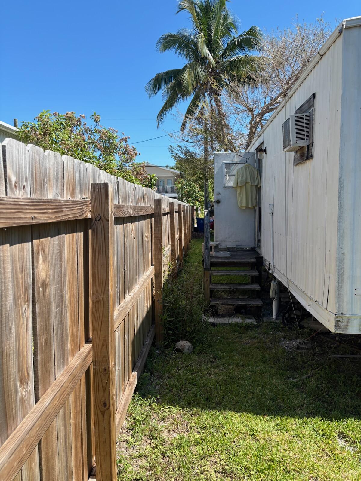 A33 8th Avenue Property Photo 11