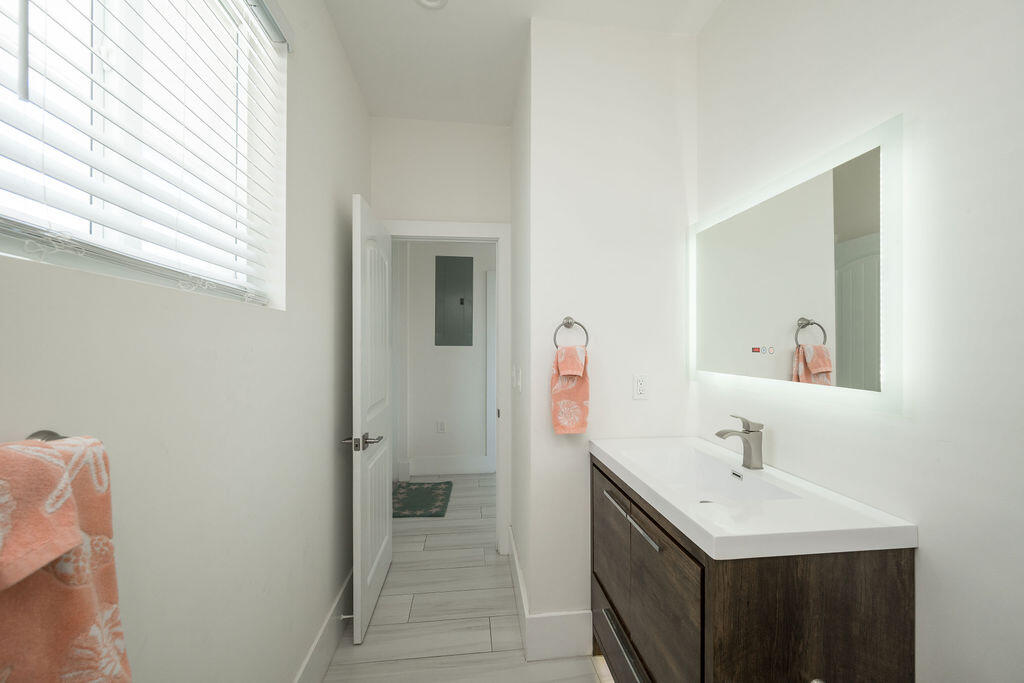 11284 3rd Avenue Ocean Avenue Property Photo 26