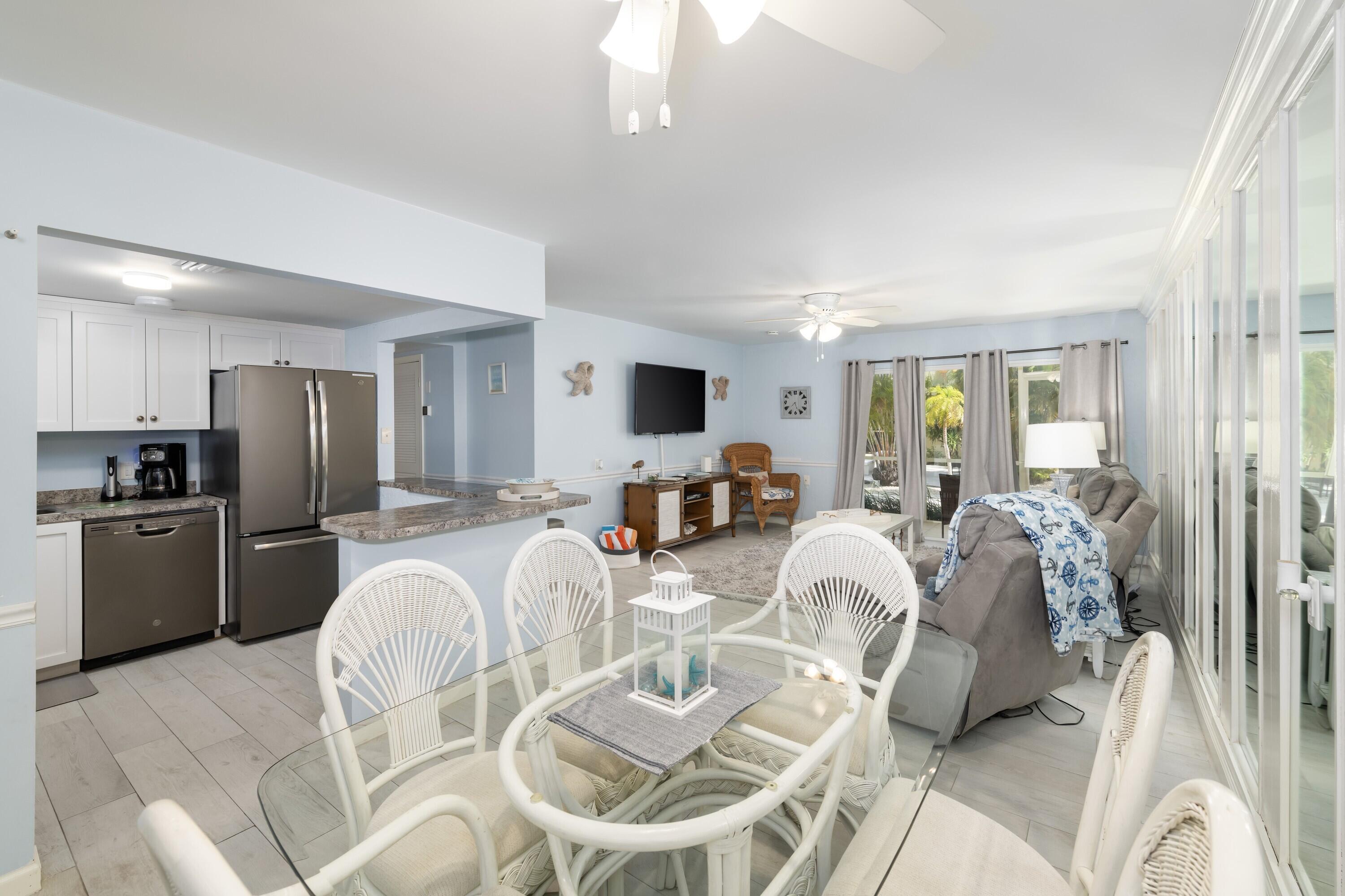 105 Avenue D, 101 Property Photo 3