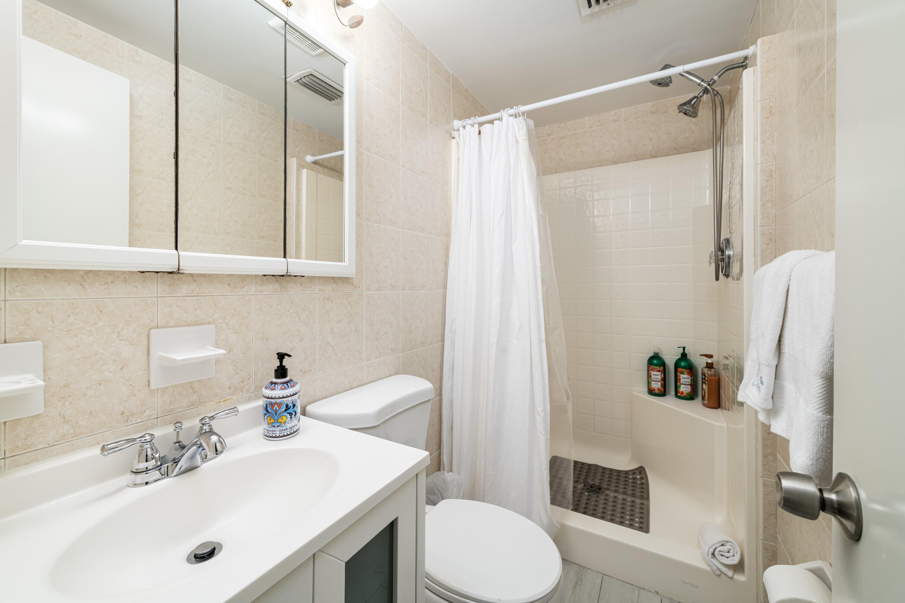 105 Avenue D, 101 Property Photo 22