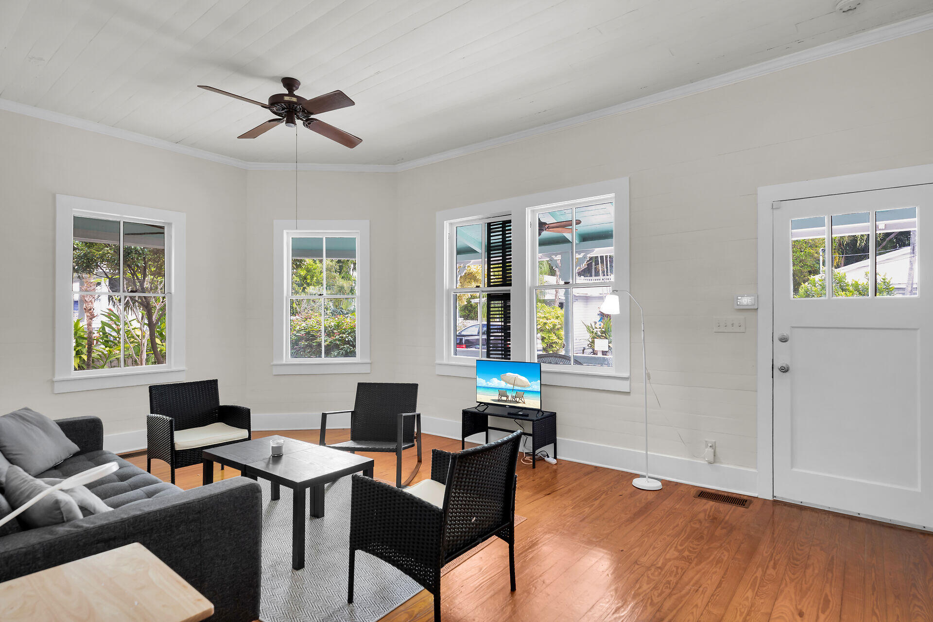 708 William Street Property Photo 11