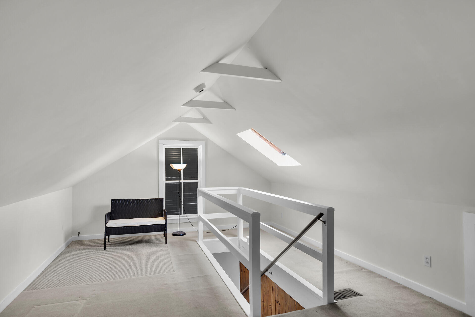 708 William Street Property Photo 33