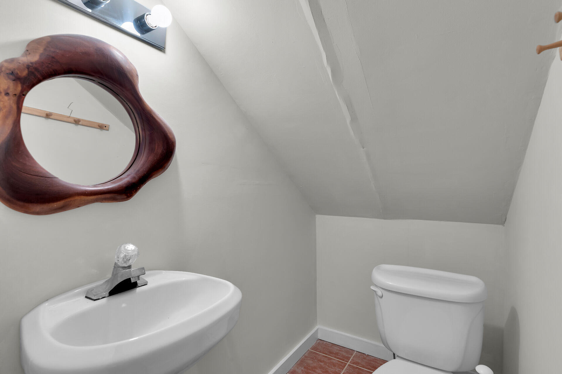 708 William Street Property Photo 34
