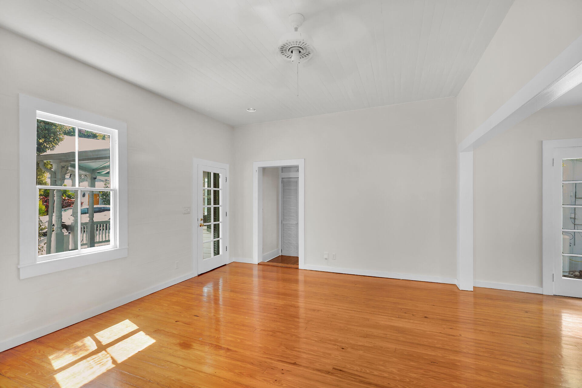 708 William Street Property Photo 48
