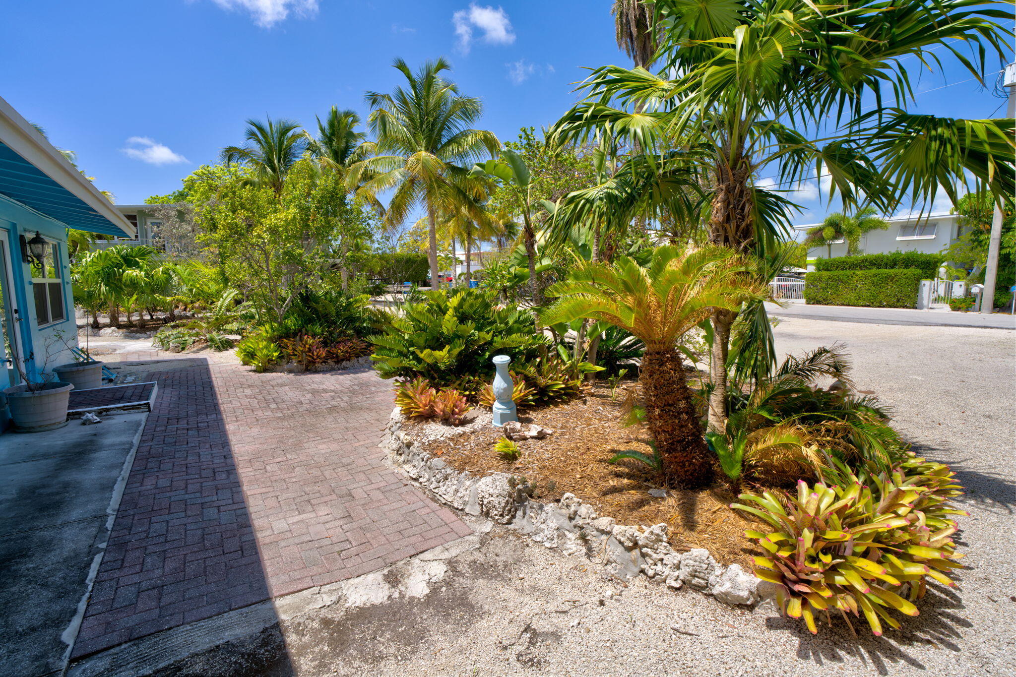 140 Gardenia Street Property Photo 33
