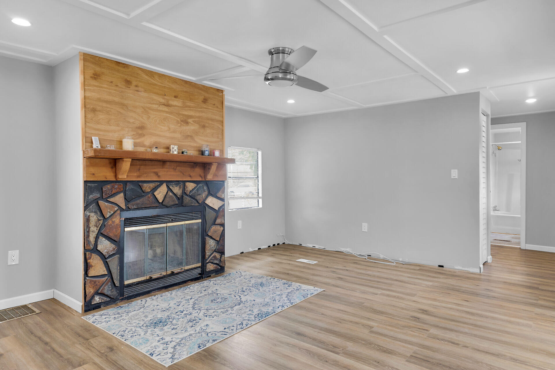 225 Lee Avenue Property Photo 3