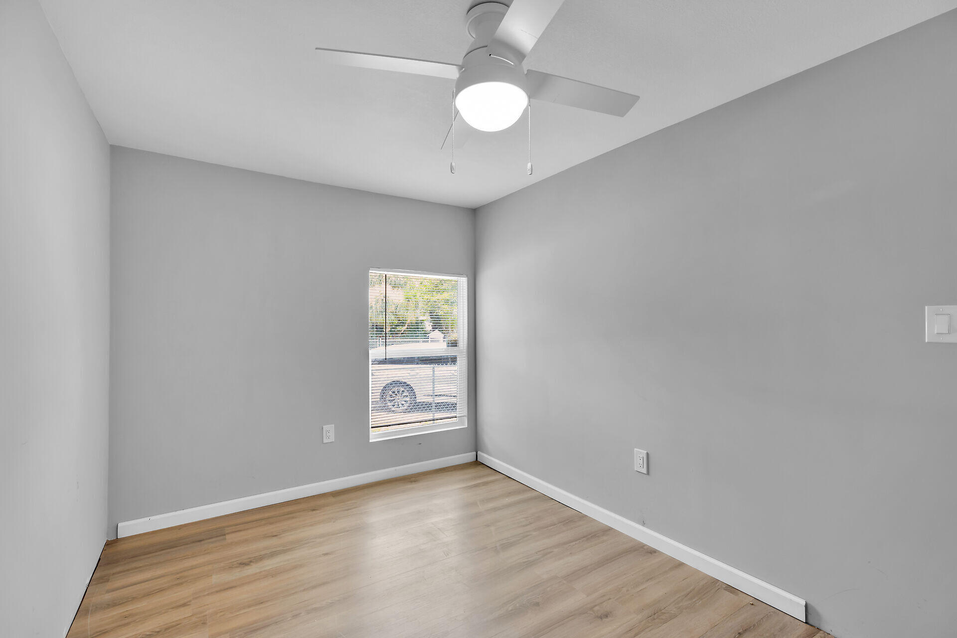 225 Lee Avenue Property Photo 16