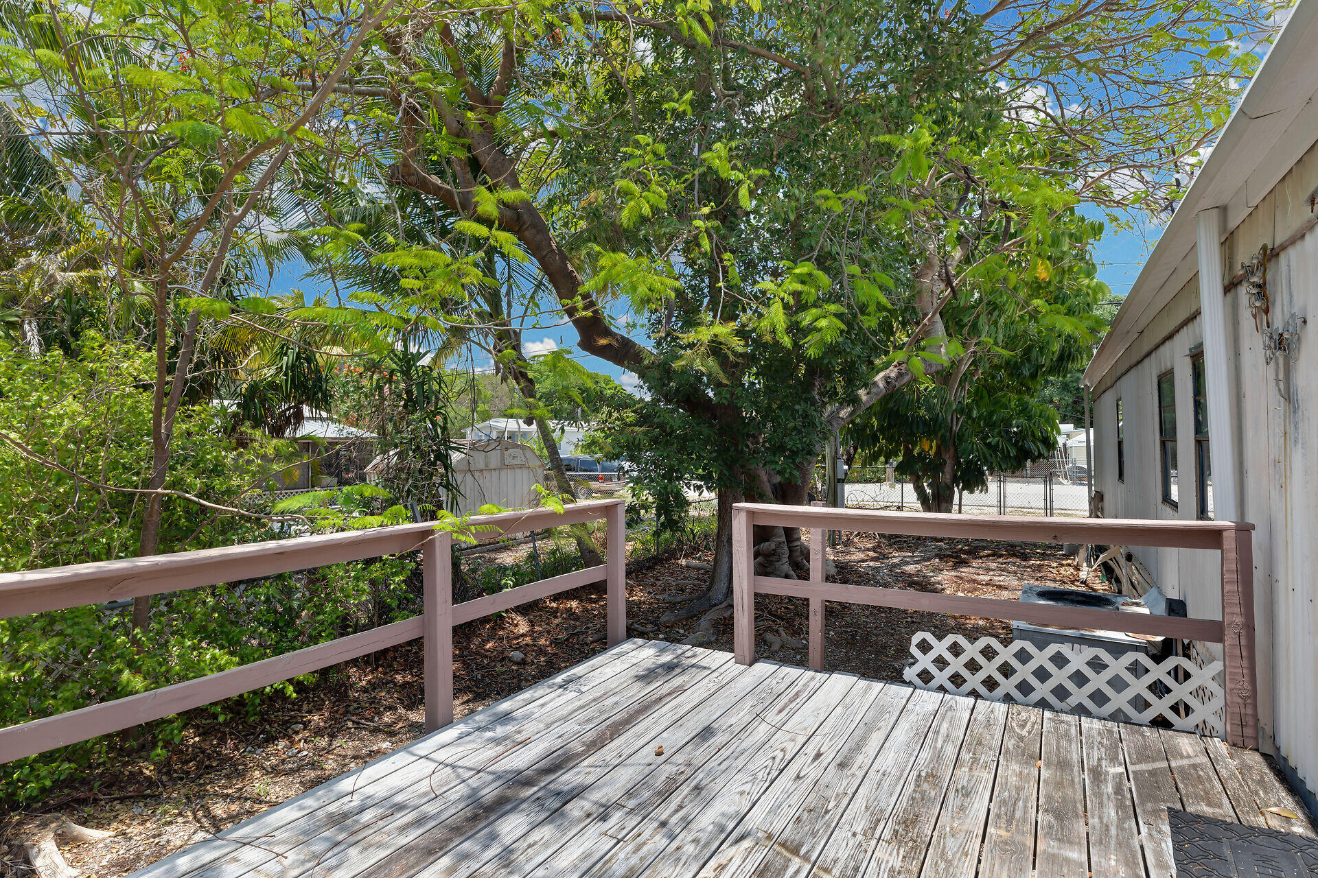 225 Lee Avenue Property Photo 20
