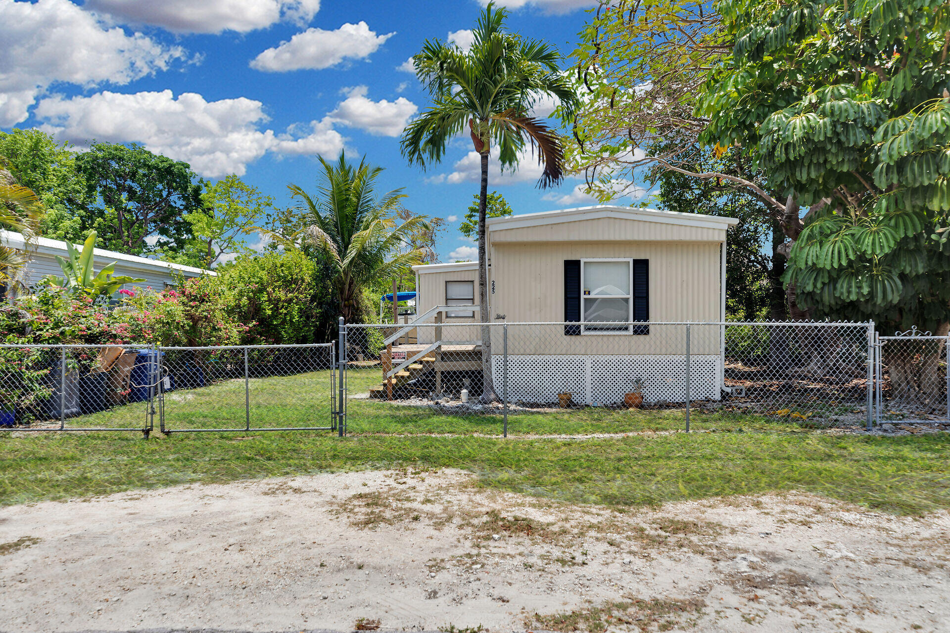 225 Lee Avenue Property Photo 23