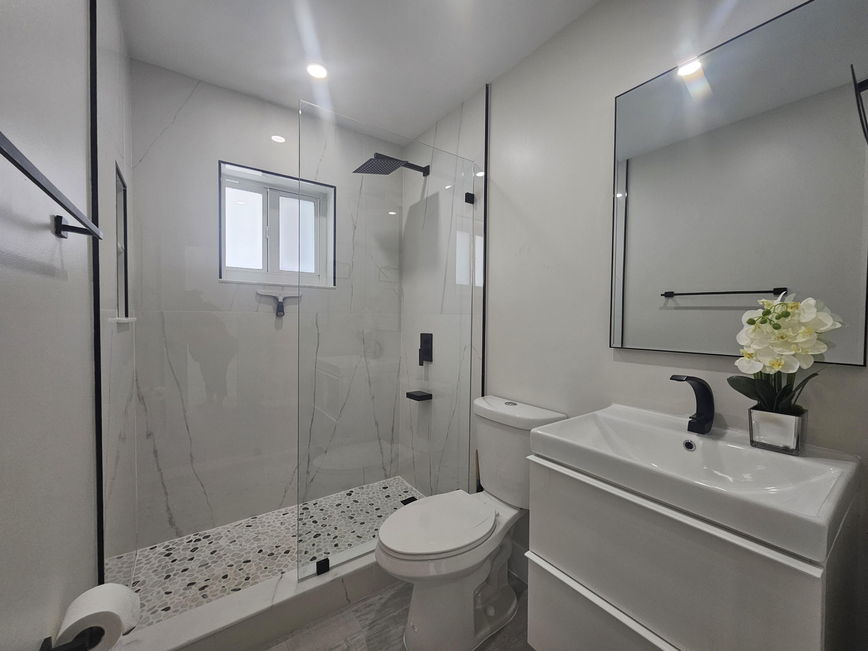 392 Laguna Avenue Property Photo 12